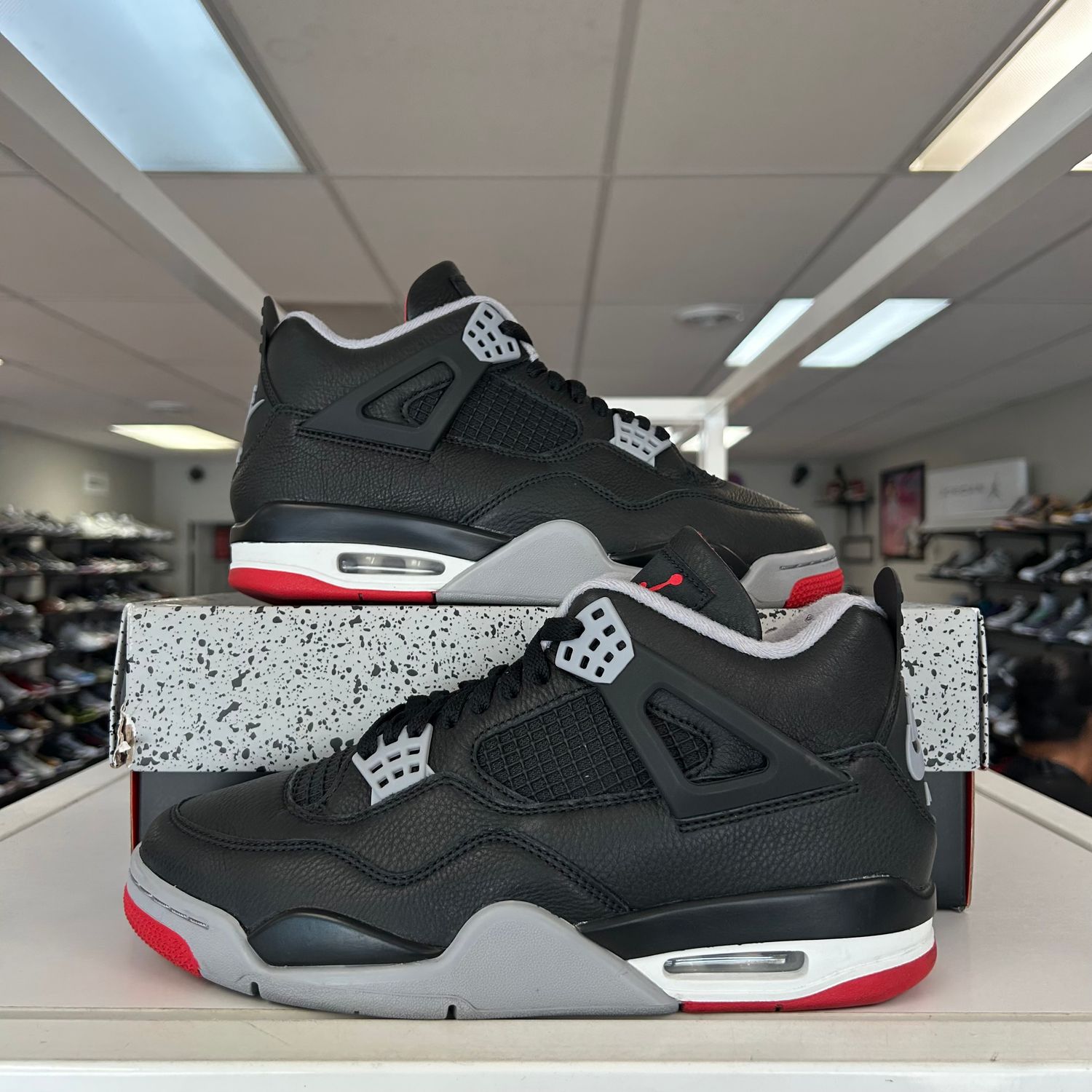 PO AIR JORDAN 4 BRED REIMAGINED SX SIZE 8.5