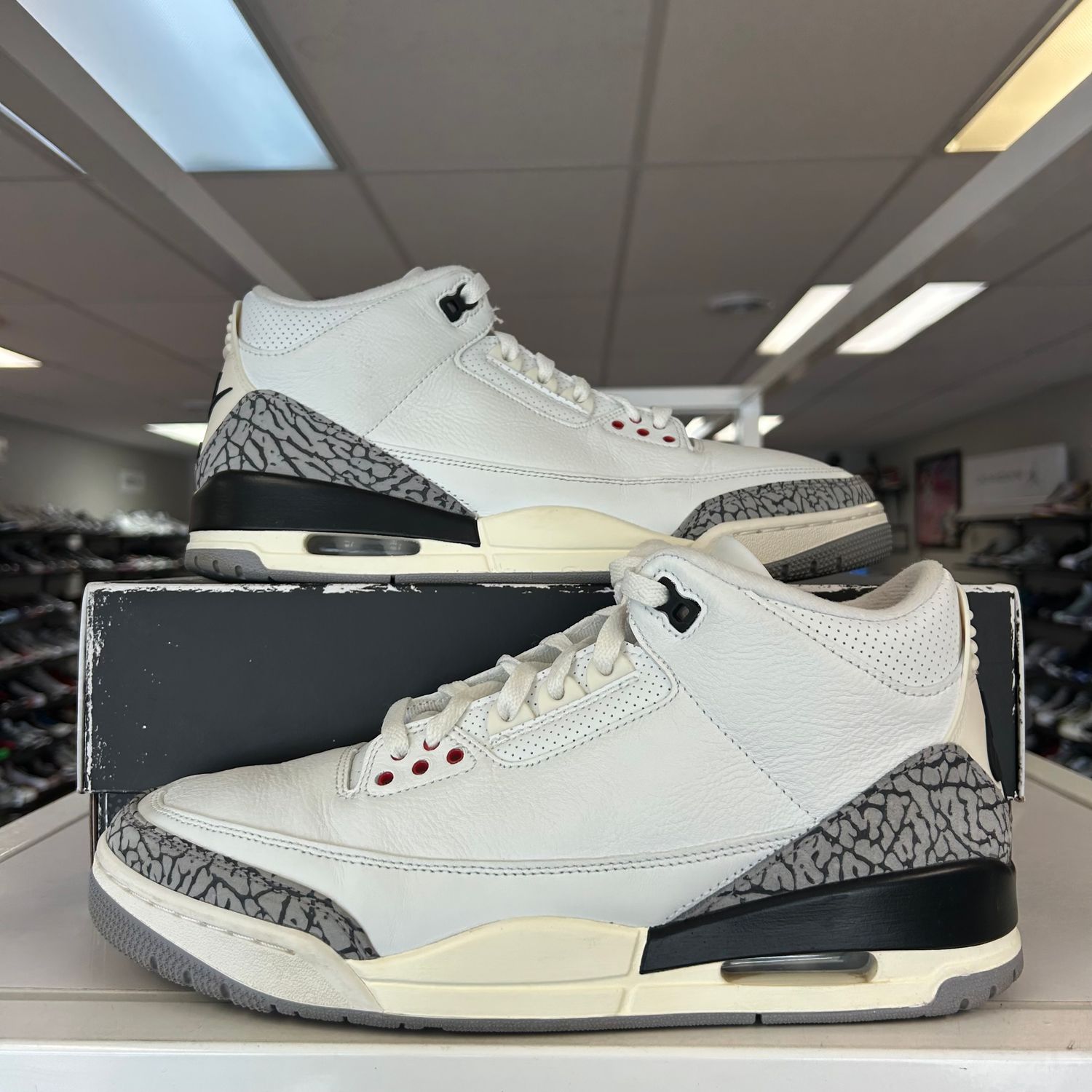 PO5 AIR JORDAN 3 WHITE CEMENT REIMAGINED SX SIZE 11