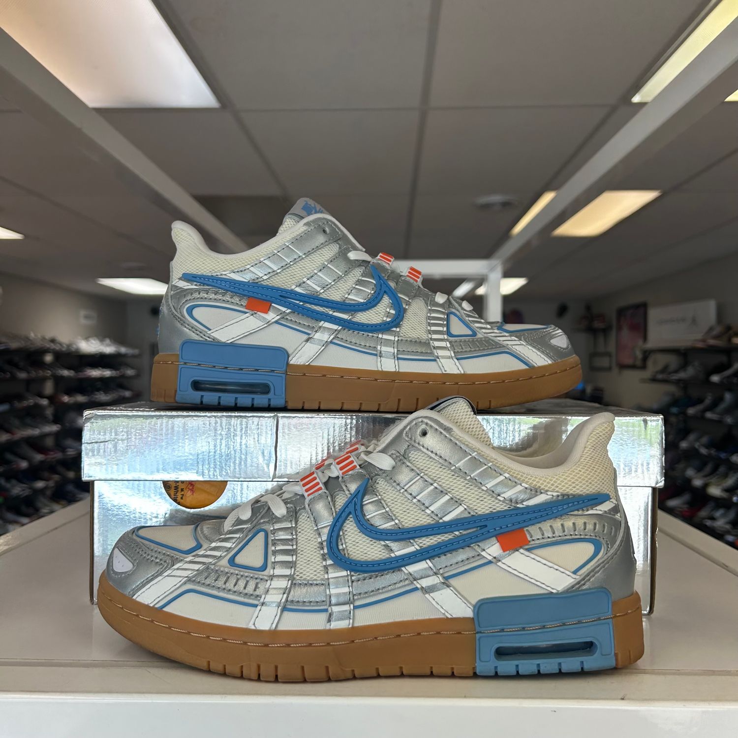 PO NIKE AIR RUBBER DUNK OFF-WHITE UNC SX SIZE 8.5