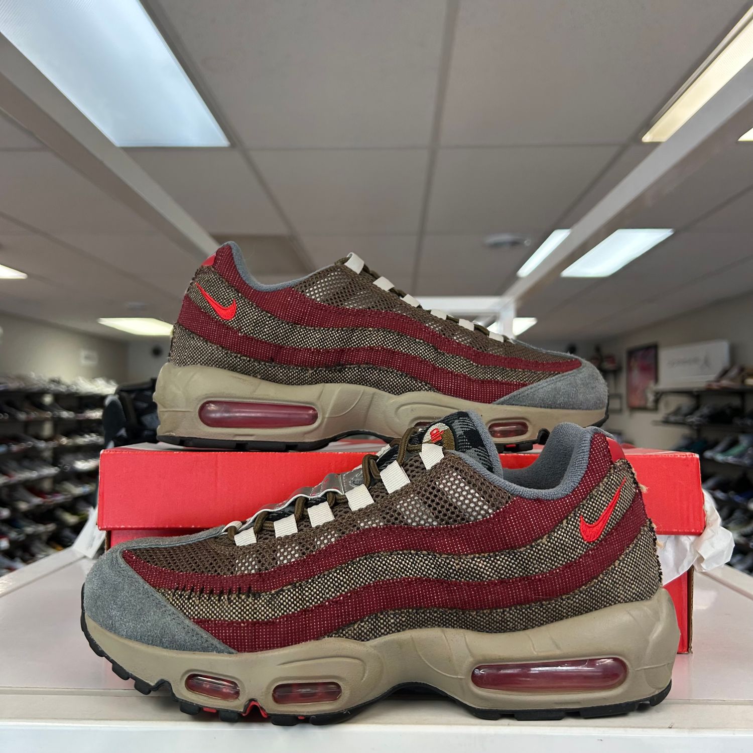 PO NIKE AIR MAX 95 FREDDY KRUEGER (SX) SIZE 8.5