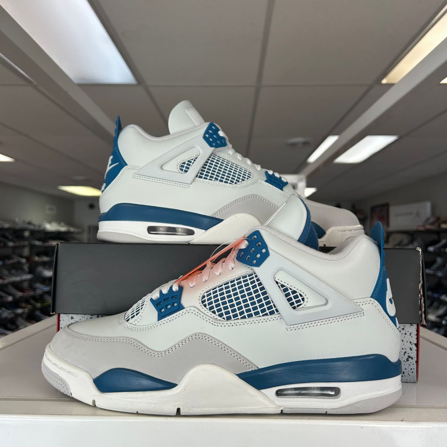 PO3 AIR JORDAN 4 MILITARY BLUE SX SIZE 11