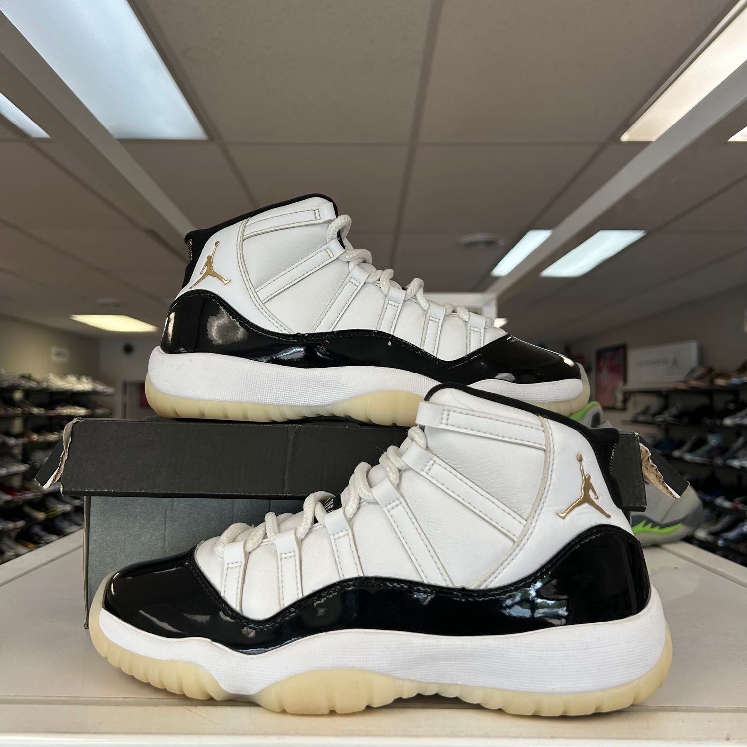 PO AIR JORDAN 11 RETRO DMP GRATITUDE (2023)(GS) SX SIZE 6.5Y