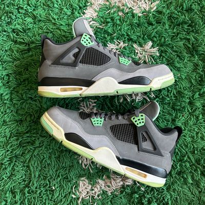 PO AIR JORDAN 4 RETRO GREEN GLOW (SX) SIZE 11.5