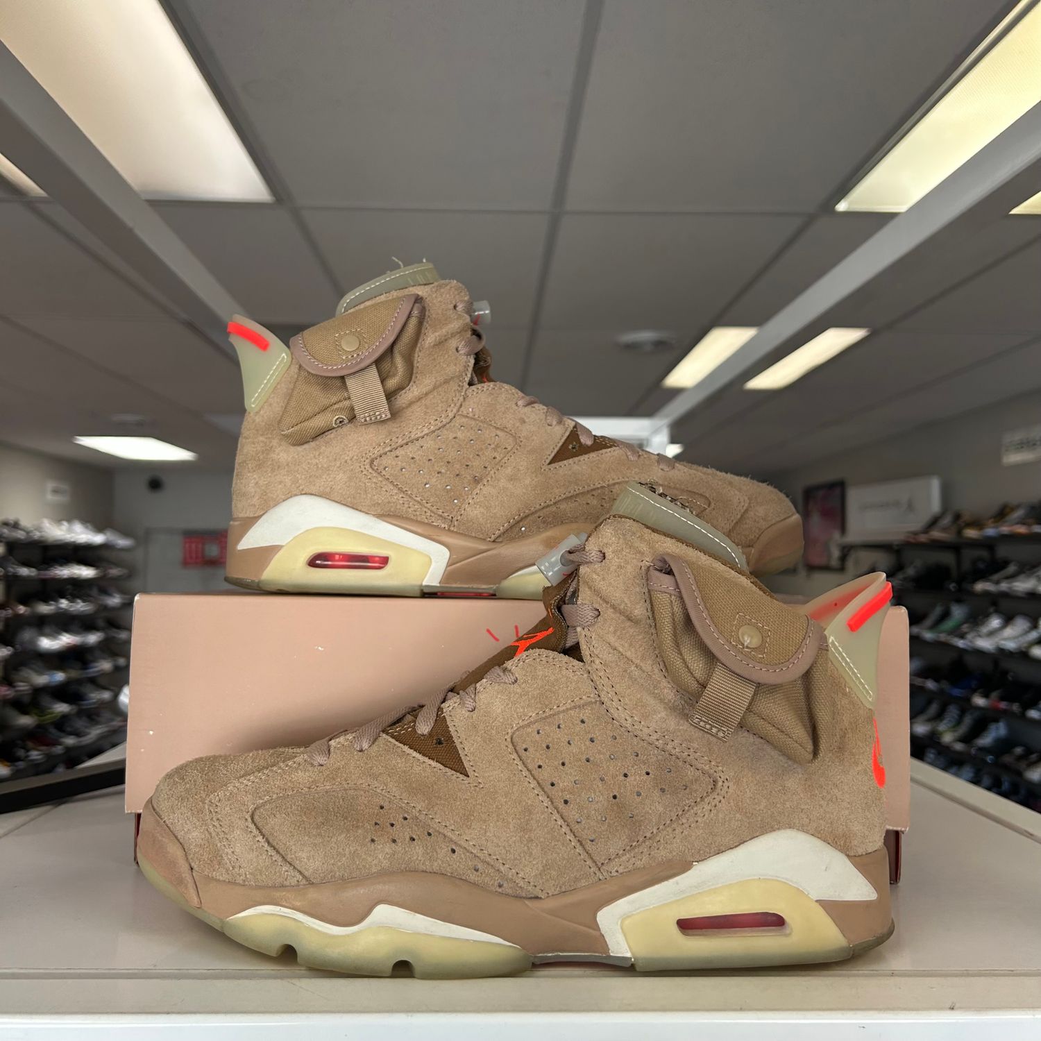 PO2 AIR JORDAN 6 TRAVIS SCOTT BRITISH KHAKI SX SIZE 9.5