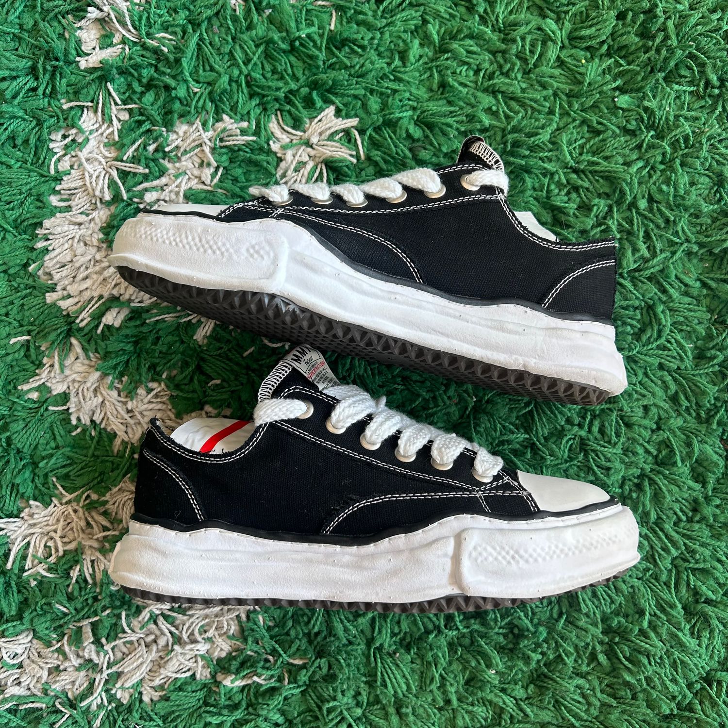 PO NB MAISON MIHARA YASUHIRO PETERSON OG SOLE CANVAS LOW (SX) SIZE 41 (8US)