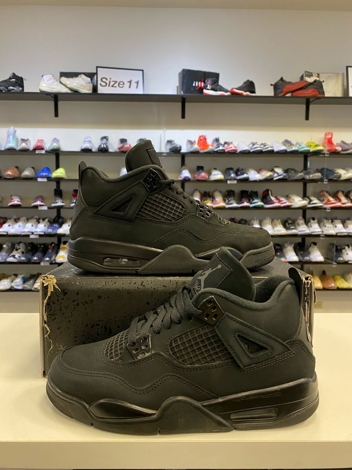 PO AIR JORDAN 4 RETRO BLACK CAT (2025) SIZE 7Y