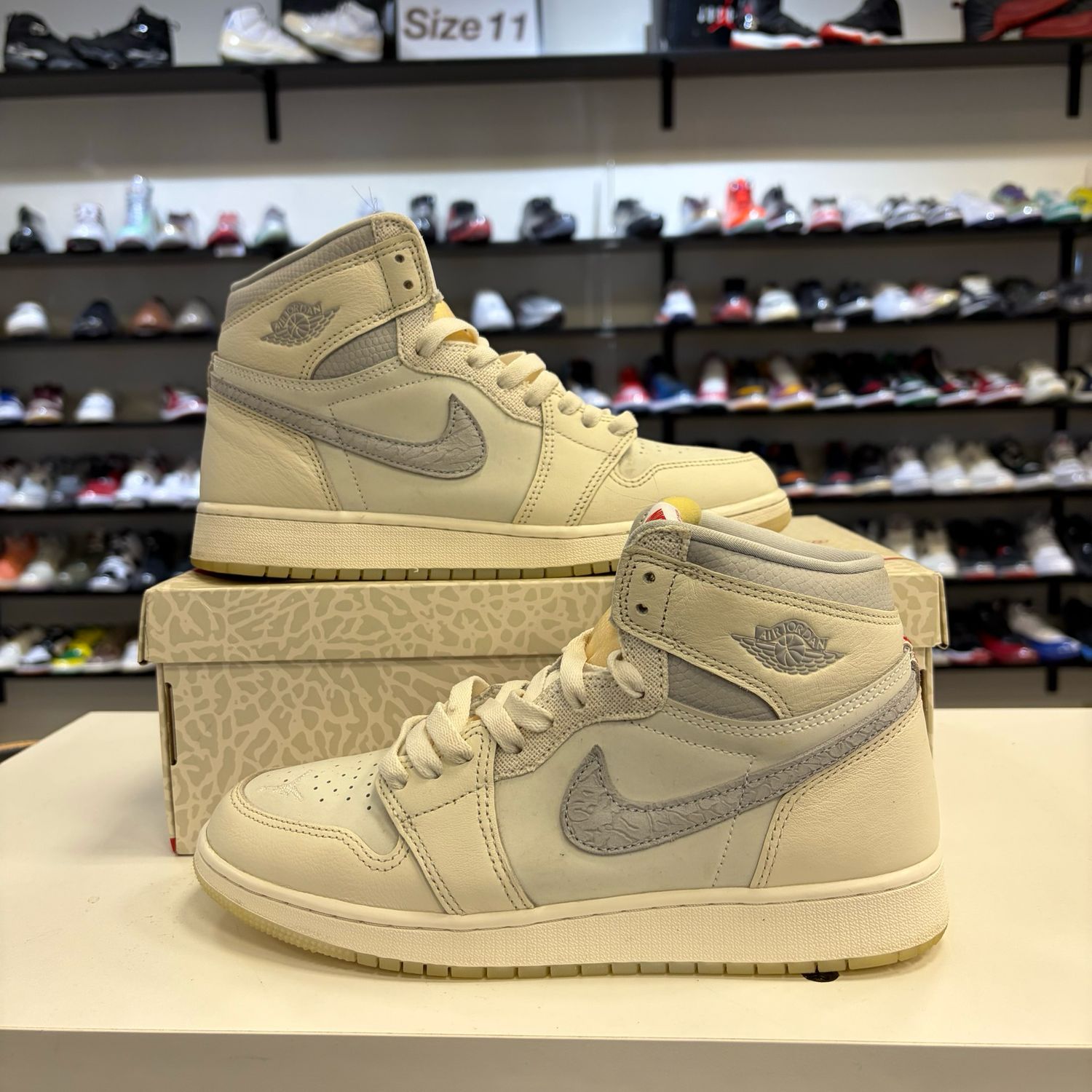 PO AIR JORDAN 1 SAIL UNIVERSITY RED SIZE 7Y