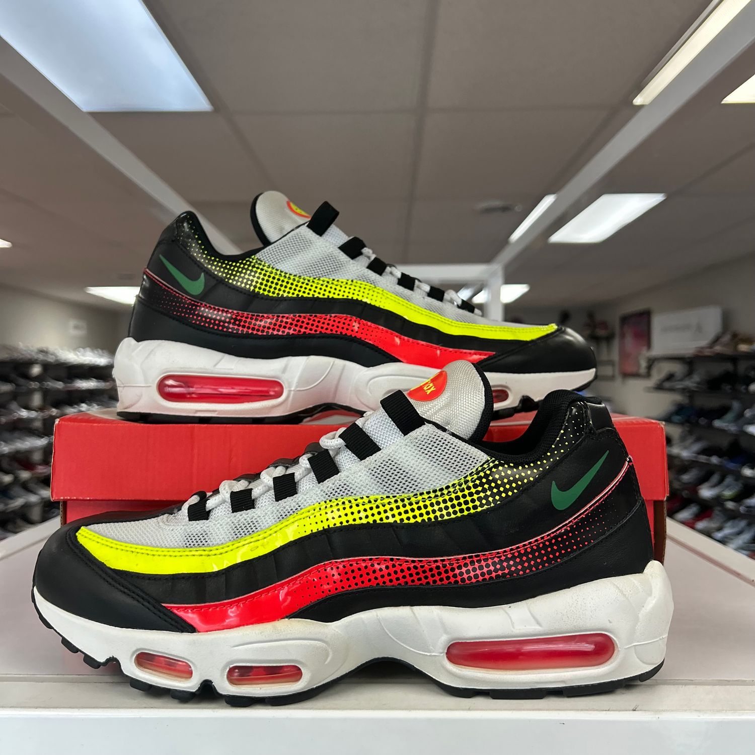 PO NIKE AIR MAX 95 RETRO FUTURE (SX) SIZE 11.5