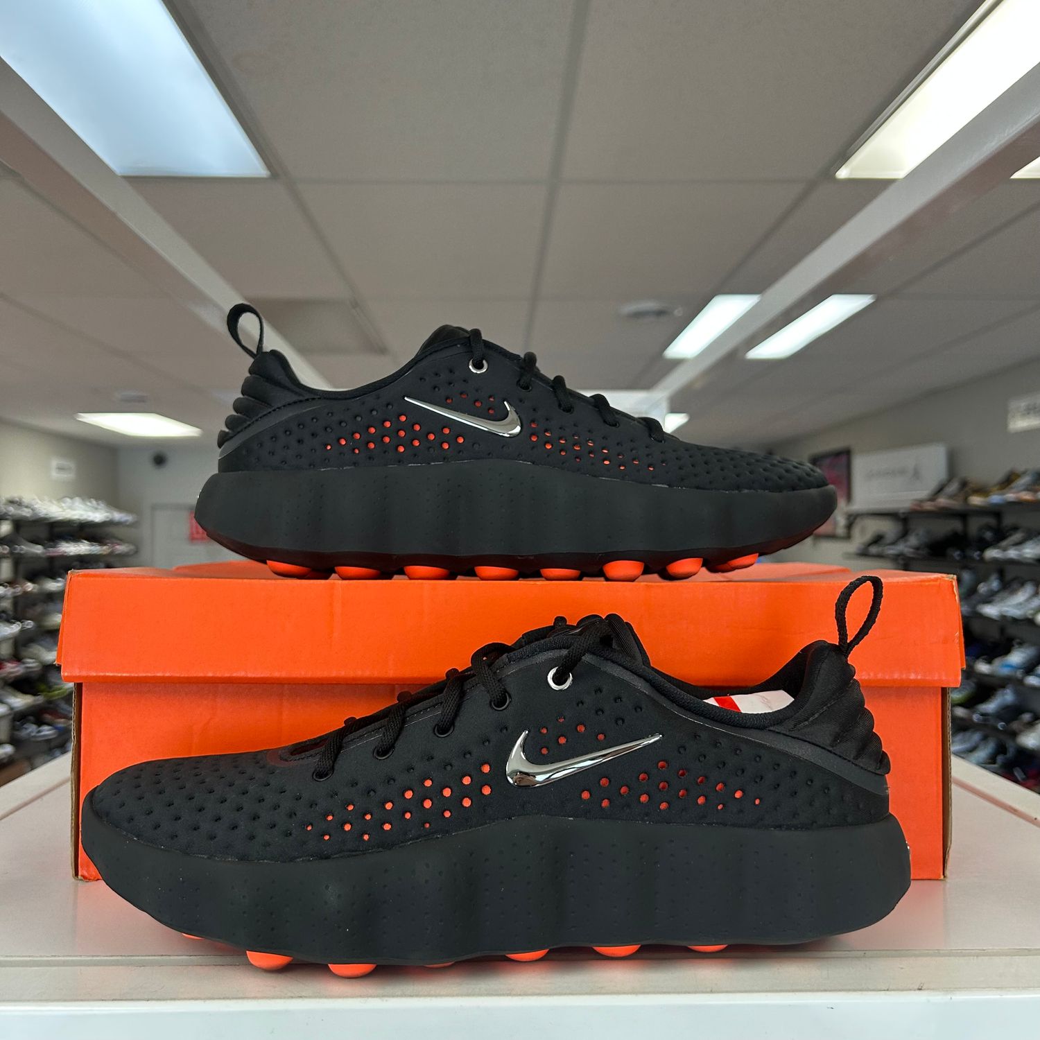 PO NIKE MIND 002 SHOE BLACK CHROME (SX) SIZE 11