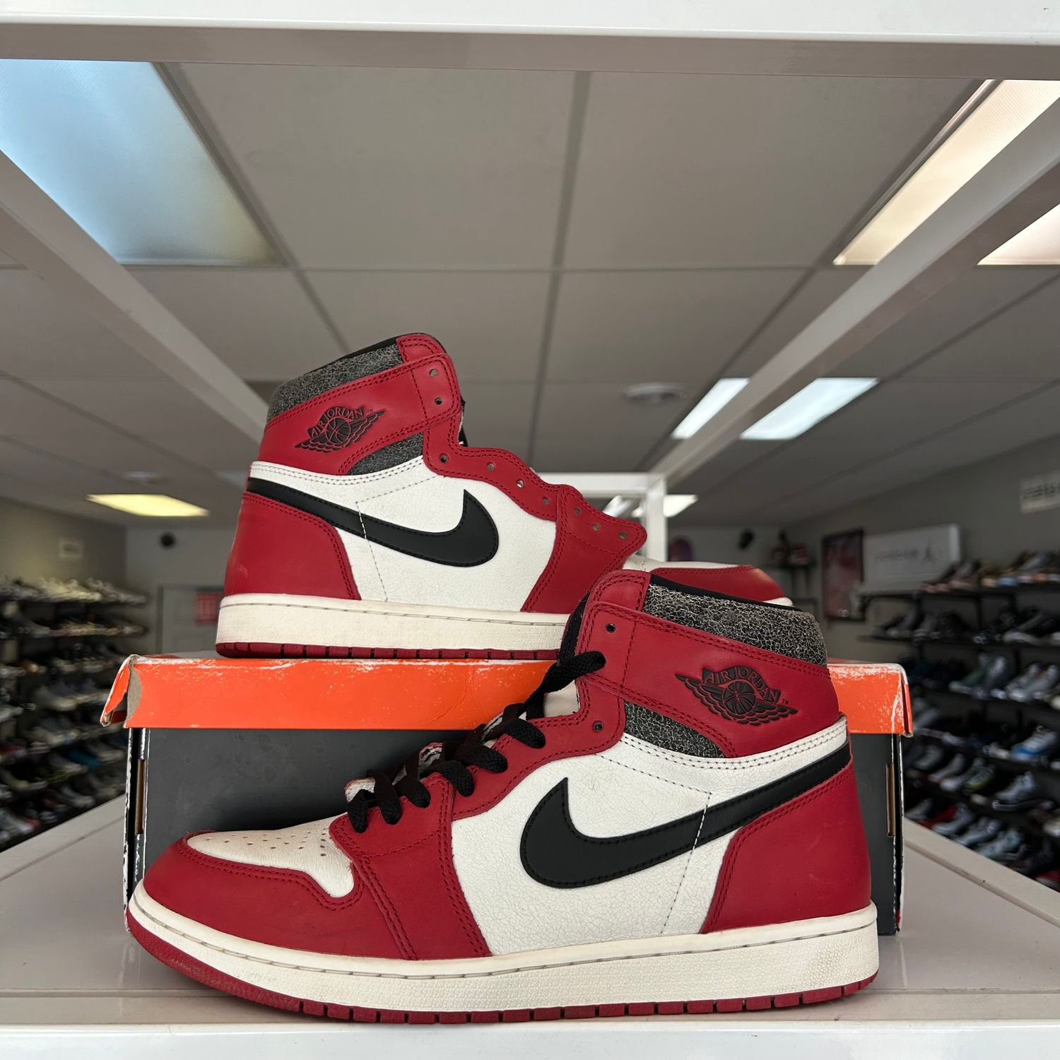 PO3 AIR JORDAN 1 LOST AND FOUND CHICAGO (SX) SIZE 11
