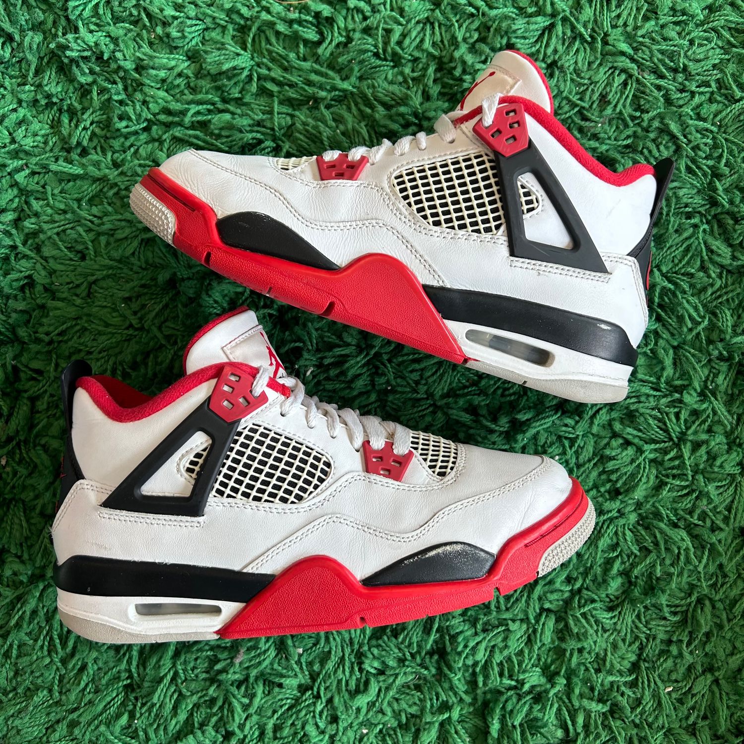 PO NB AIR JORDAN 4 FIRE RED (SX) SIZE 7Y