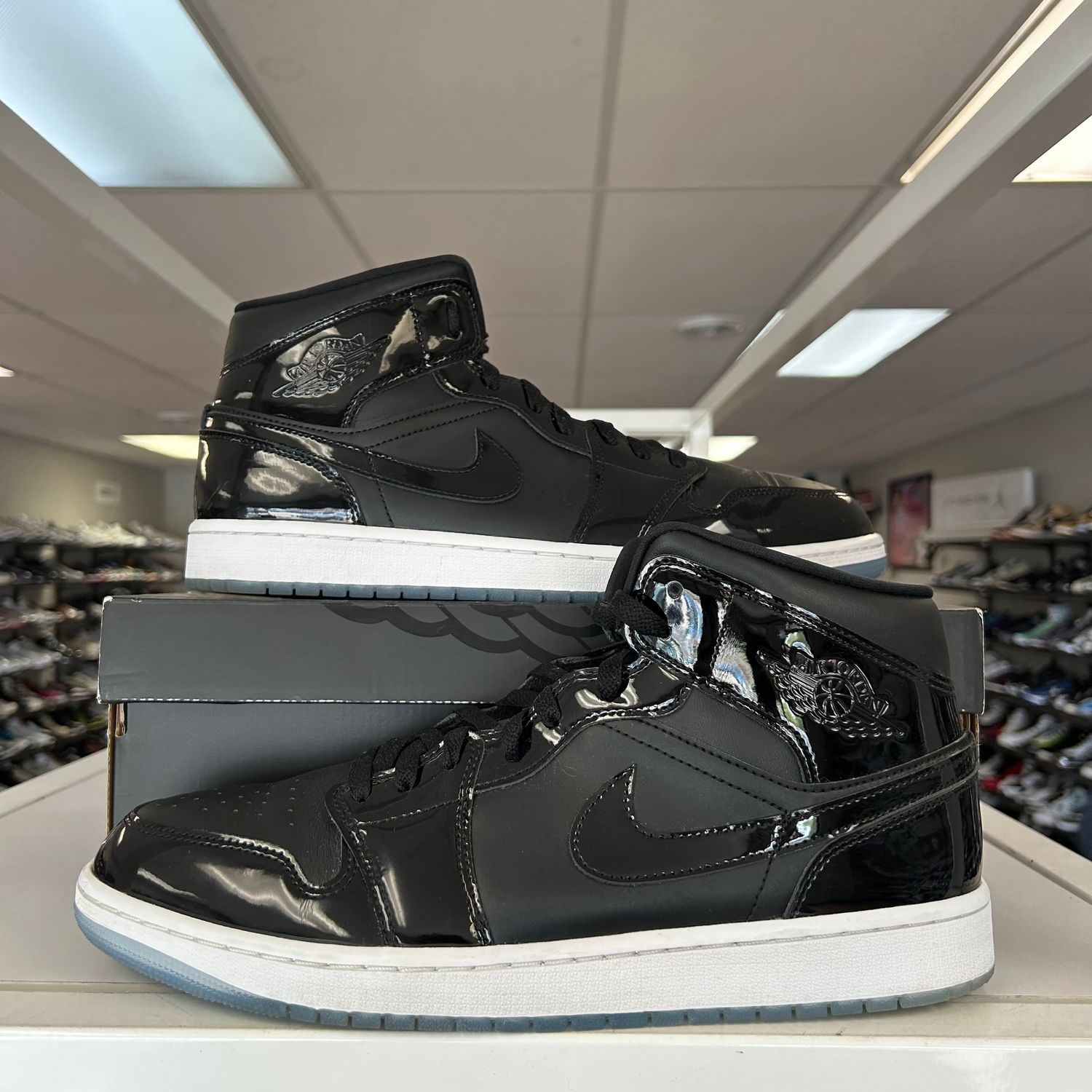 PO NB AIR JORDAN 1 MID SE SPACE JAM (SX) SIZE 13