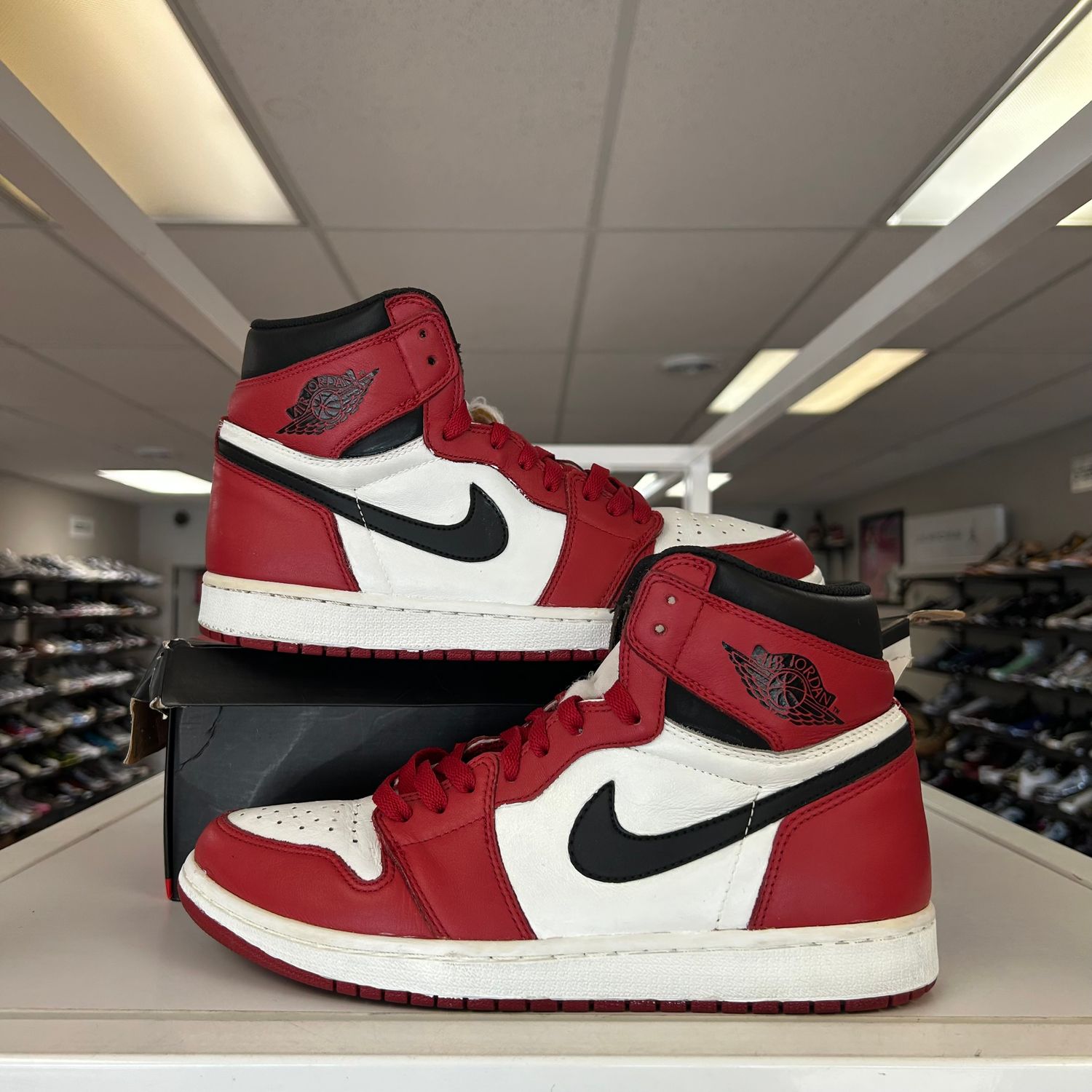 PO AIR JORDAN 1 RETRO HIGH OG CHICAGO (2015) (SX) SIZE 10