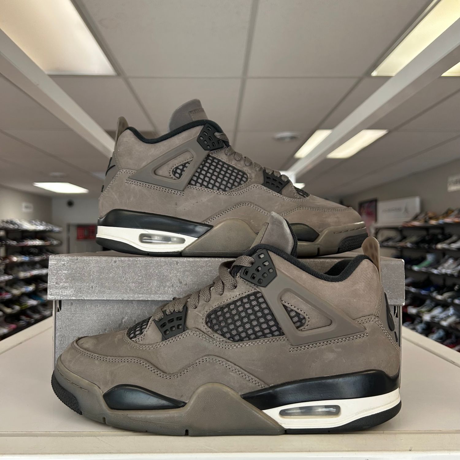 PO2 AIR JORDAN 4 RETRO CAVE STONE (SX) SIZE 9