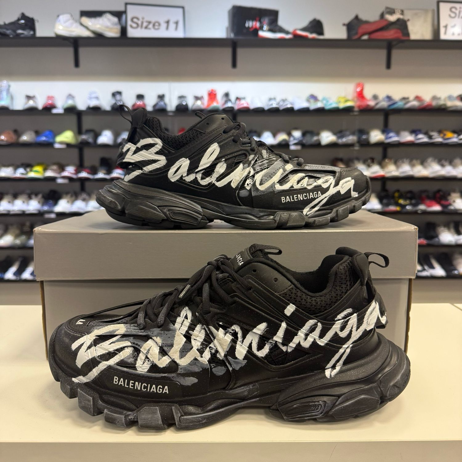 NEW BALENCIAGA TRACK TRACK HANDWRITING SIZE 44EU