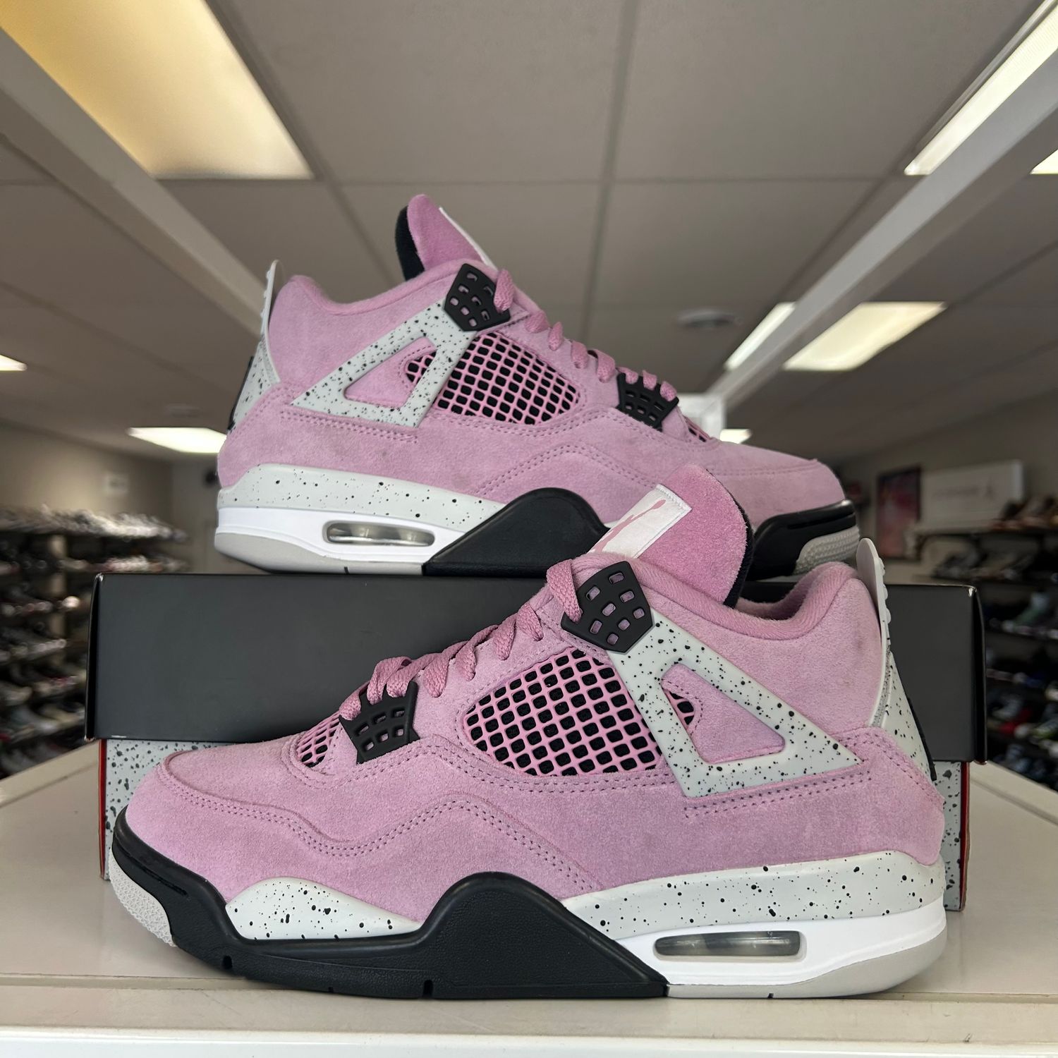 PO AIR JORDAN 4 RETRO ORCHID (WOMEN'S) (SX) SIZE 10W/8.5M