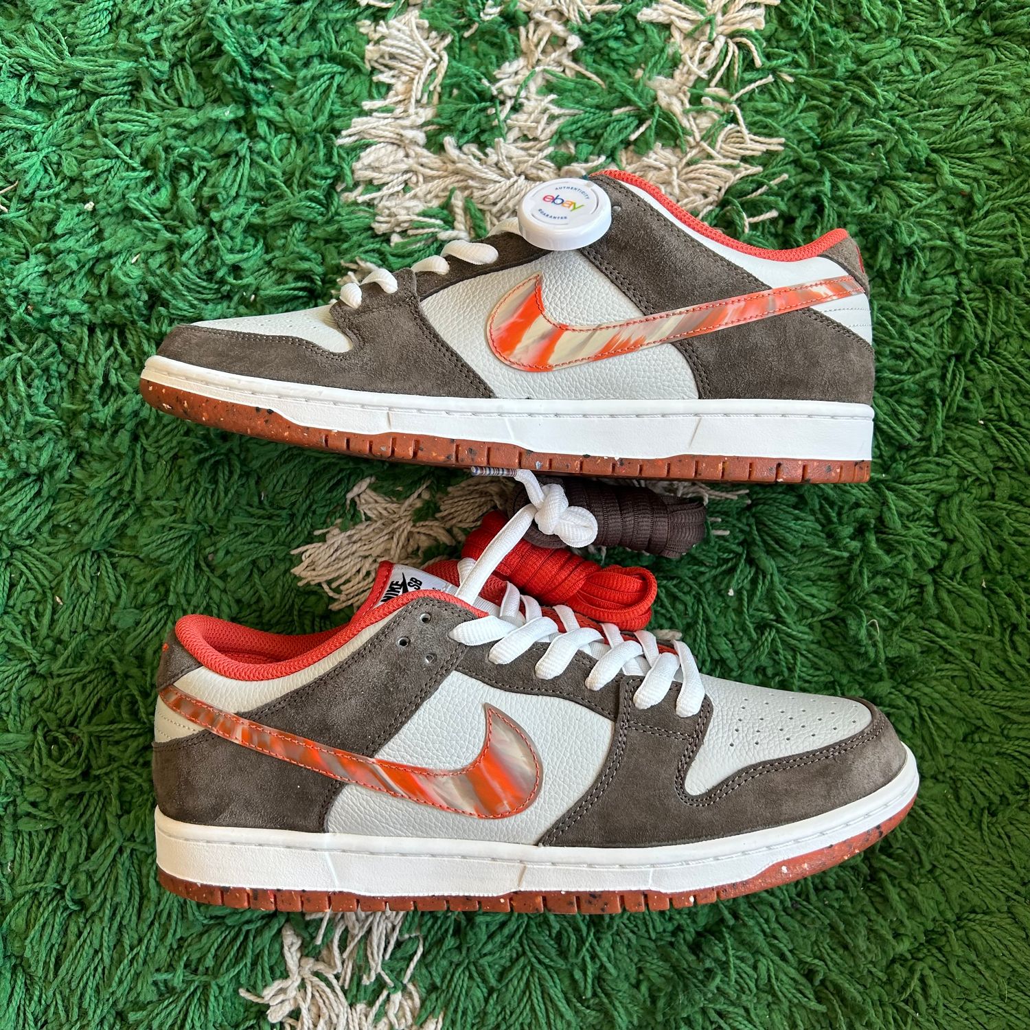 PO NB NIKE SB DUNK LOW CRUSHED D.C. (SX) SIZE 10.5