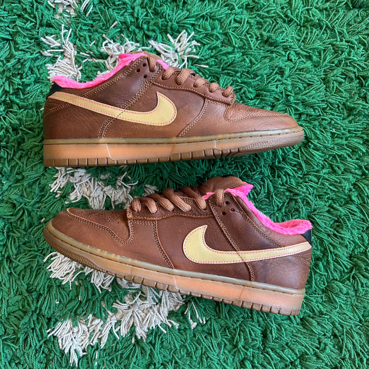 PO NB NIKE SB DUNK LOW GIBSON GUITAR CASE (SX) SIZE 10.5