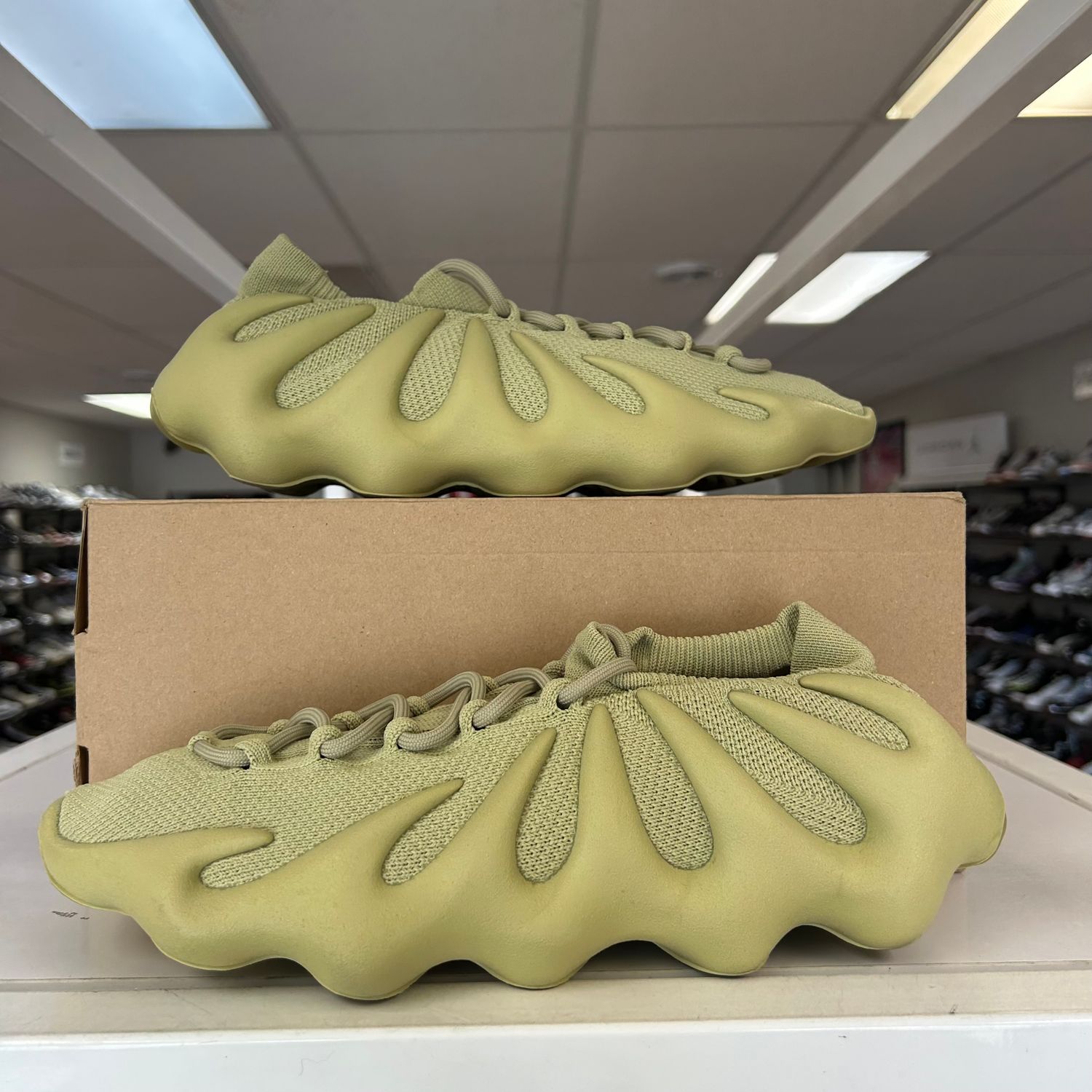 PO YEEZY 450 RESIN (SX) SIZE 11.5