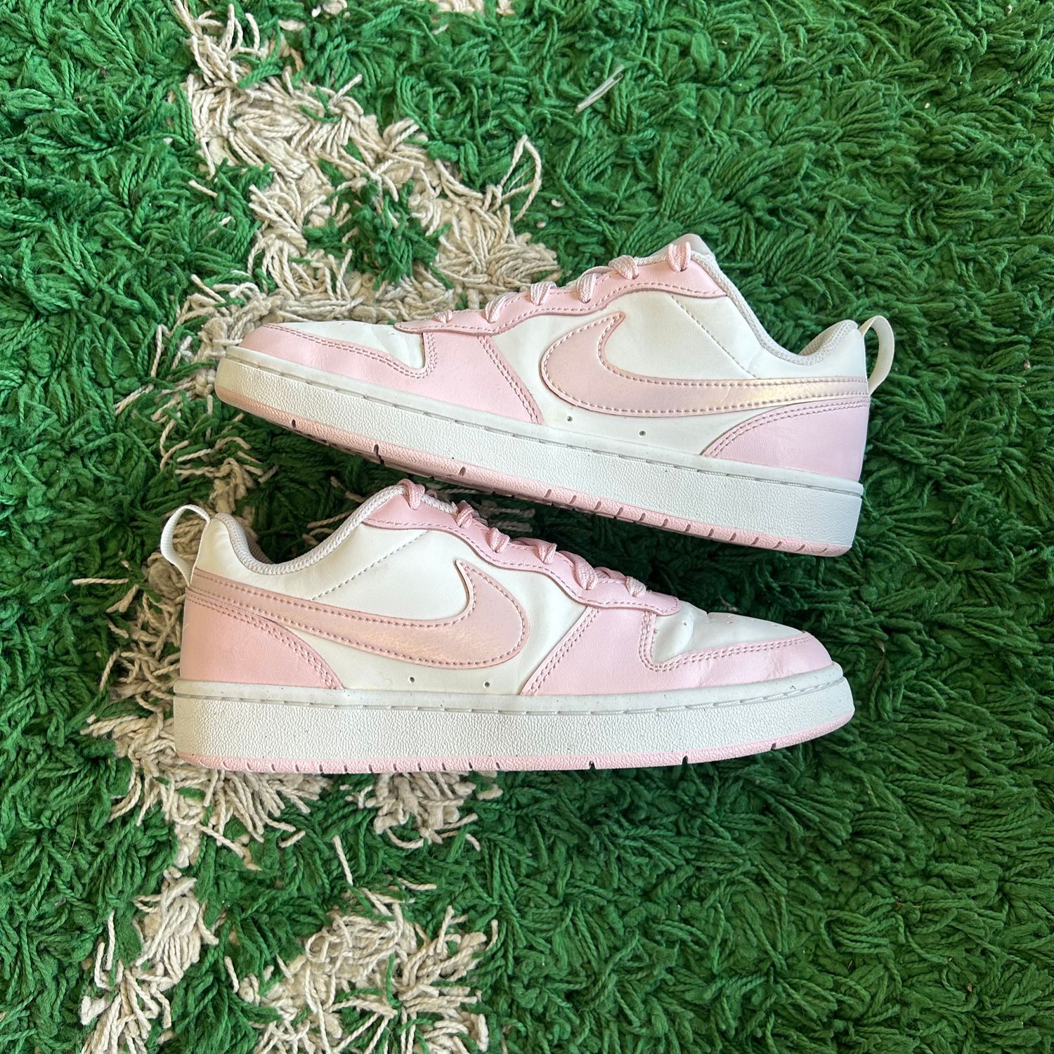 PO NB NIKE COURT BOROUGH LOW 2 SE WHITE PINK FOAM (SX) SIZE 5.5