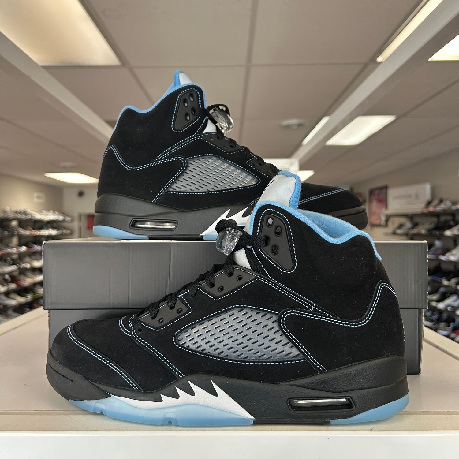 PO2 AIR JORDAN 5 UNIVERSITY BLUE (2026) (SX) SIZE 9.5
