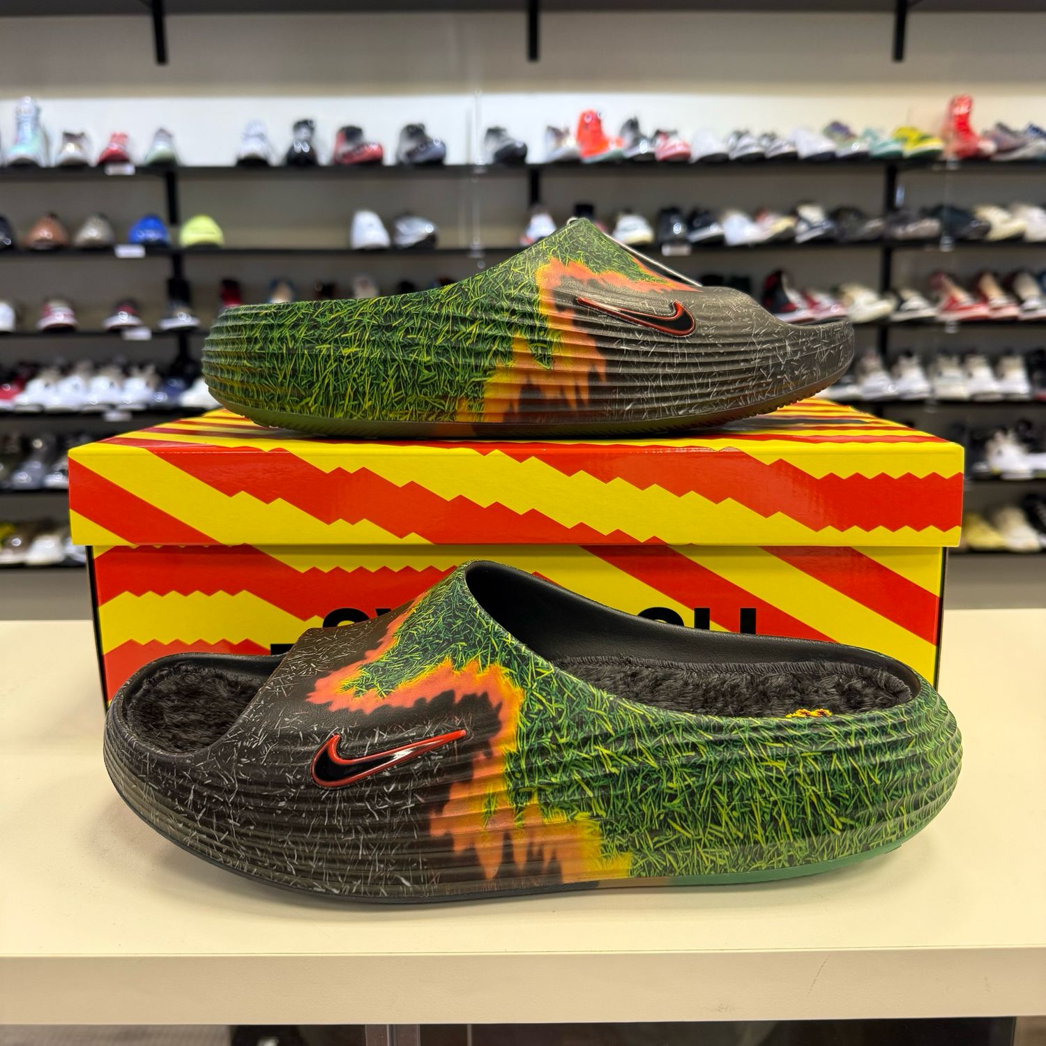 NEW NIKE REACTX REJUVEN8 SLIDE .SWOOSH TOUCH GRASS