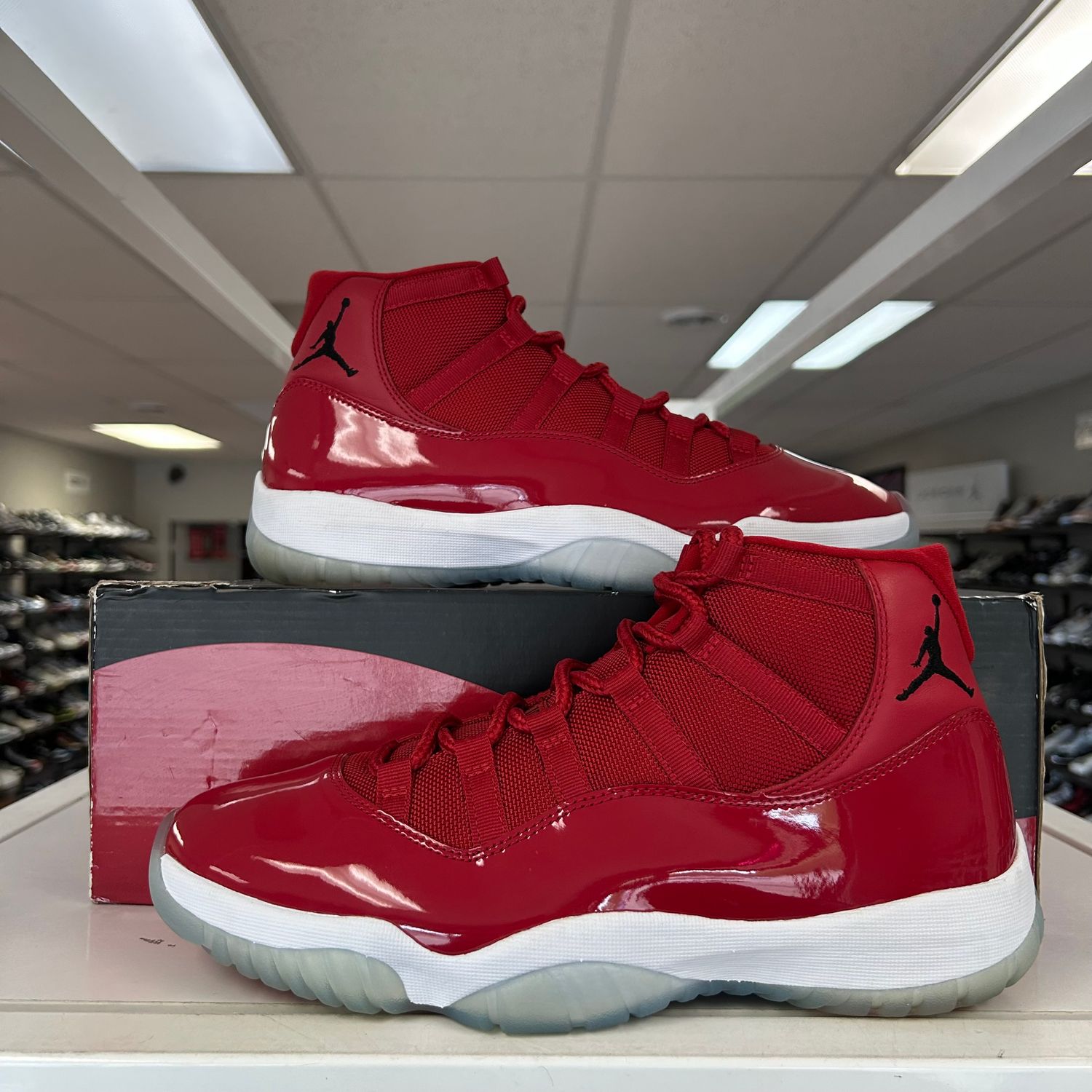 PO AIR JORDAN 11 RETRO WIN LIKE 96 (SX) SIZE 10