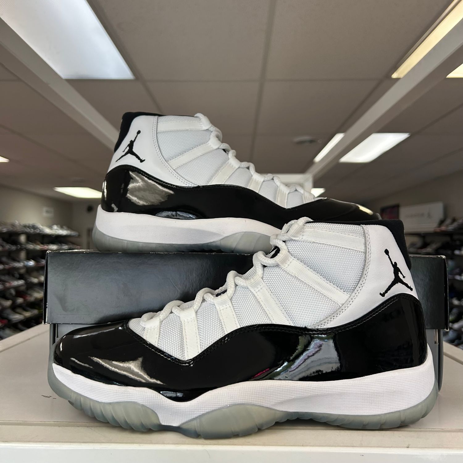 PO3 AIR JORDAN 11 CONCORD (2018) (SX) SIZE 10.5