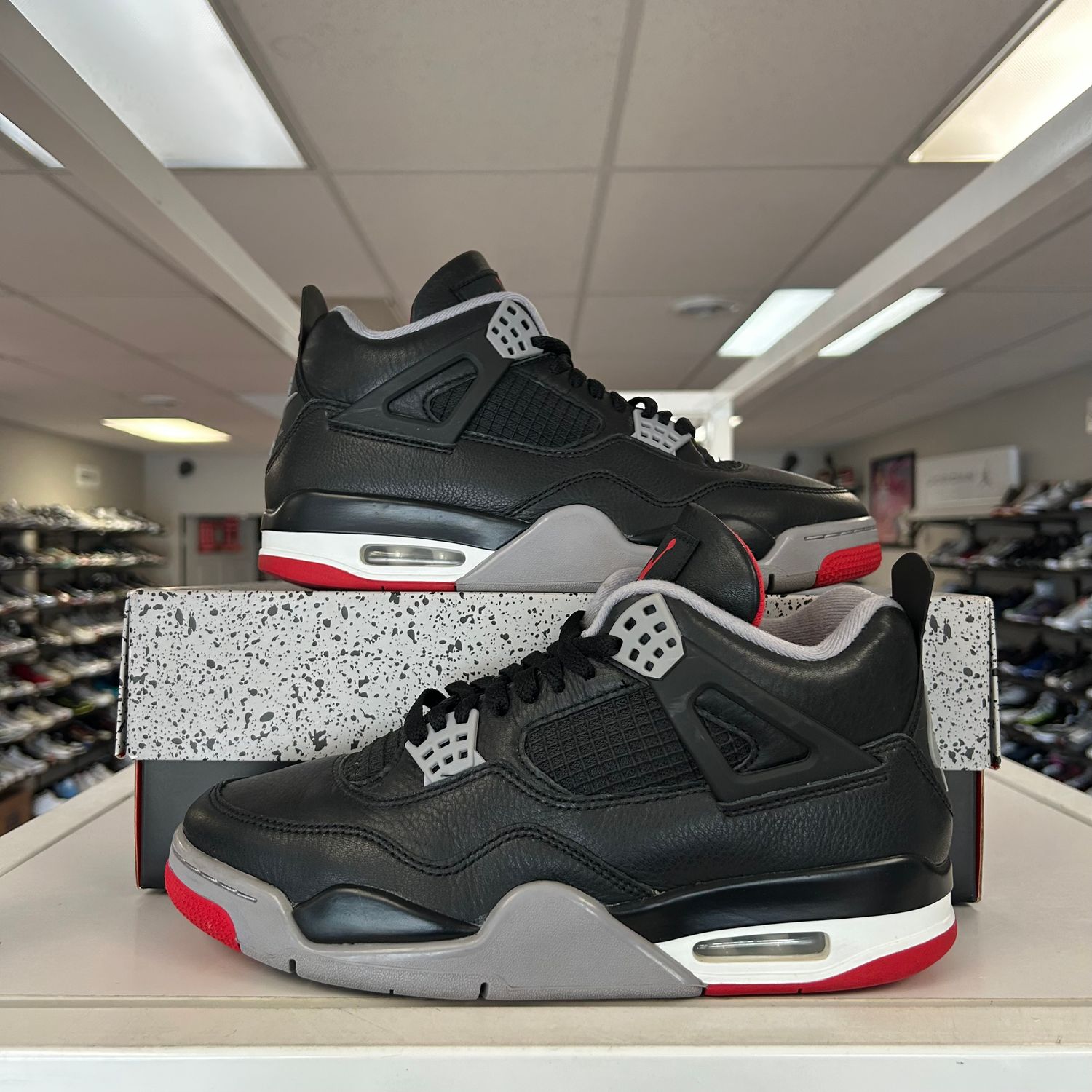 PO AIR JORDAN 4 RETRO BRED REIMAGINED (SX) SIZE 9.5
