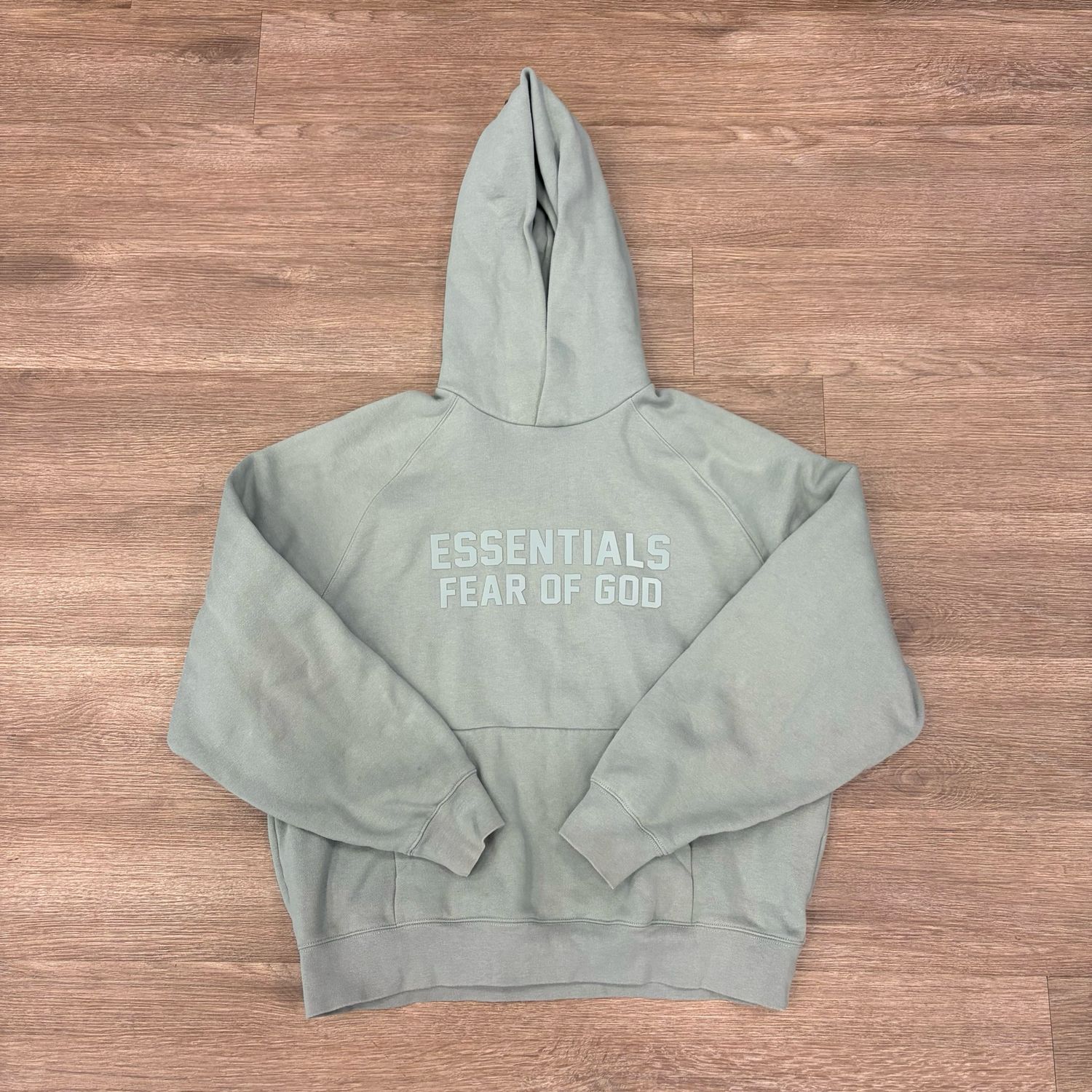 PO FEAR OF GOD ESSENTIALS HOODIE SYCAMORE SIZE M