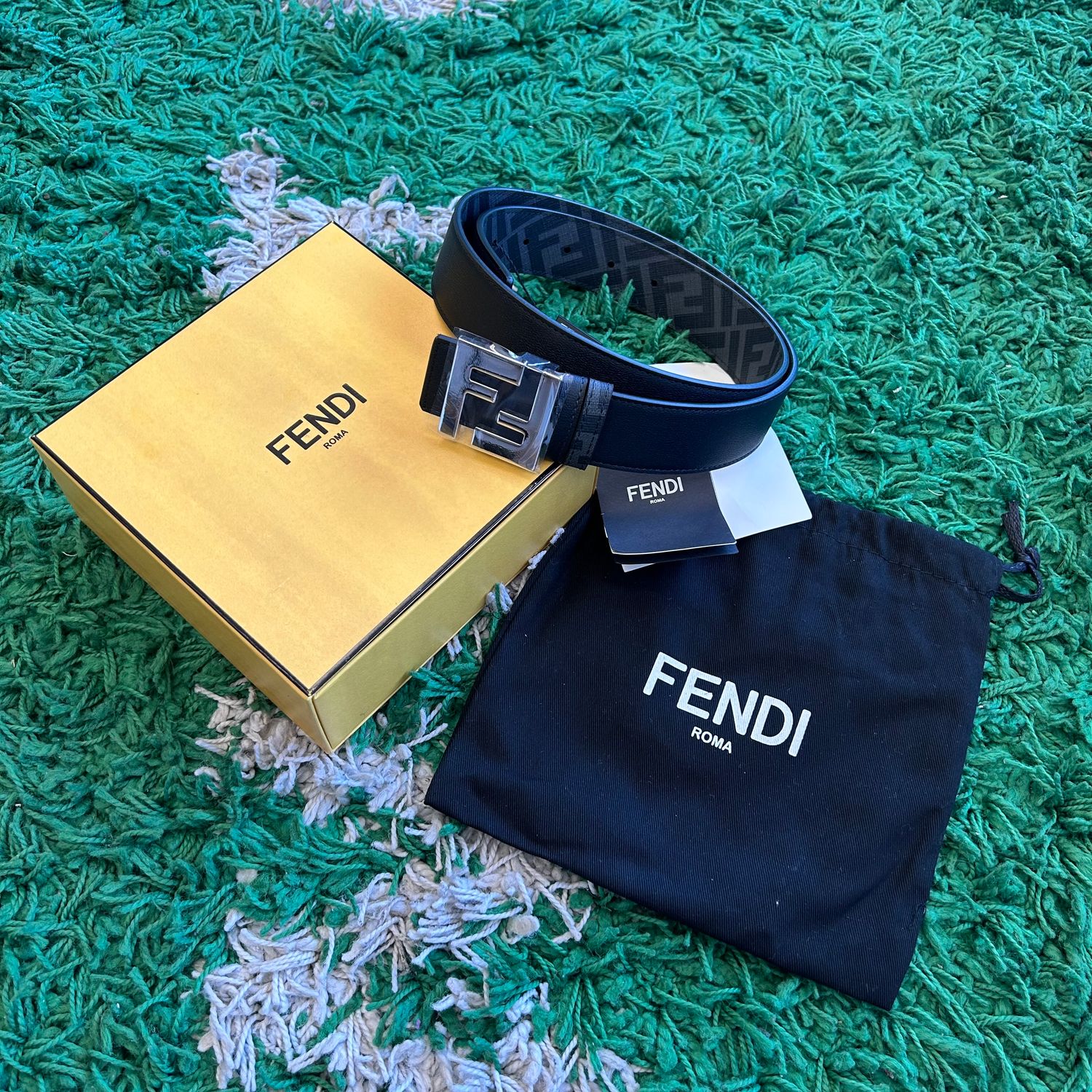 NEW FENDI BELT FF SQUARED REVERSABLE LEATHER SIZE 35