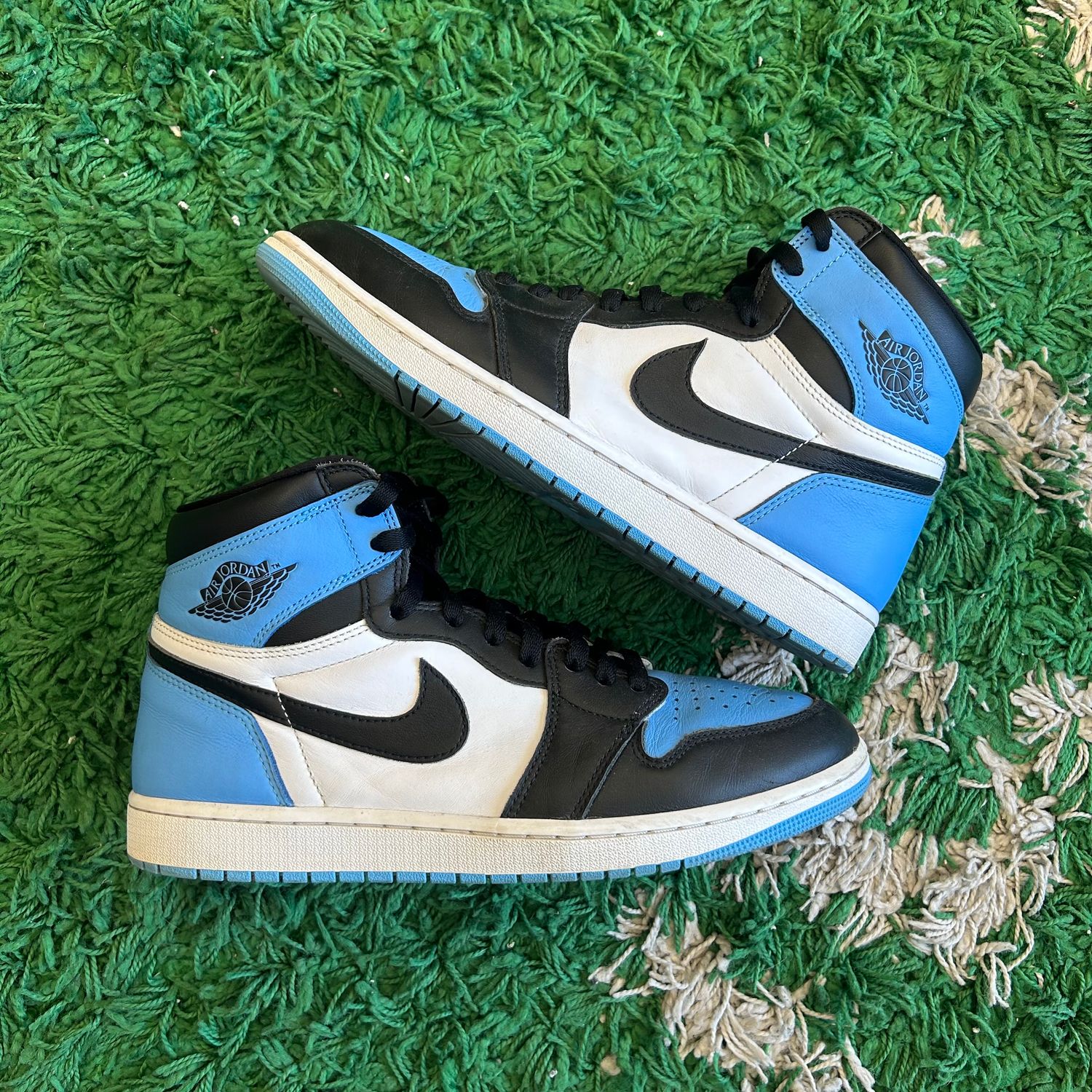 PO NB2 AIR JORDAN 1 HIGH UNC TOE (SX) SIZE 10.5