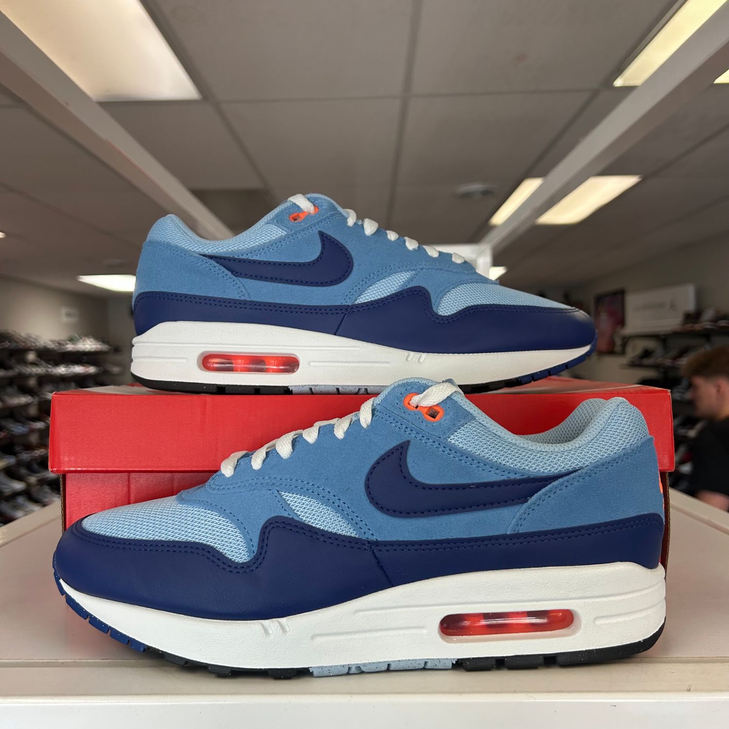 PO NIKE AIR MAX 1 ESSENTIAL PSYCHIC BLUE (SX) SIZE 10