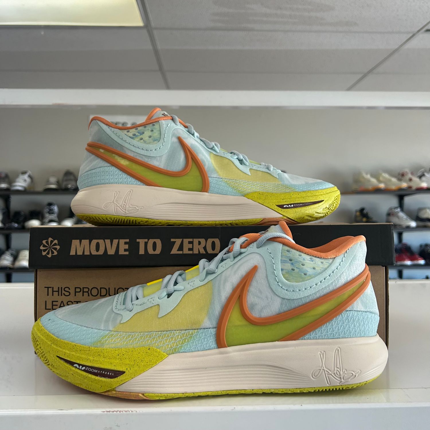 PO NIKE KYRIE 8 EAGLE (SX) SIZE 13
