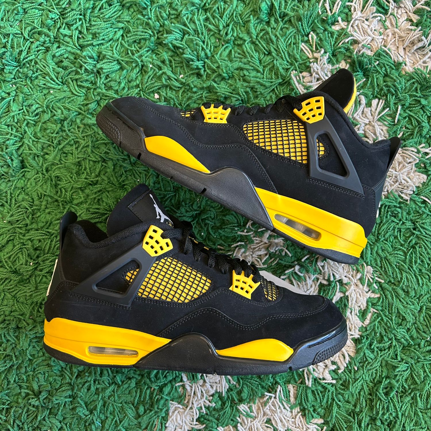 PO NB AIR JORDAN 4 THUNDER (2023) (SX) SIZE 11.5