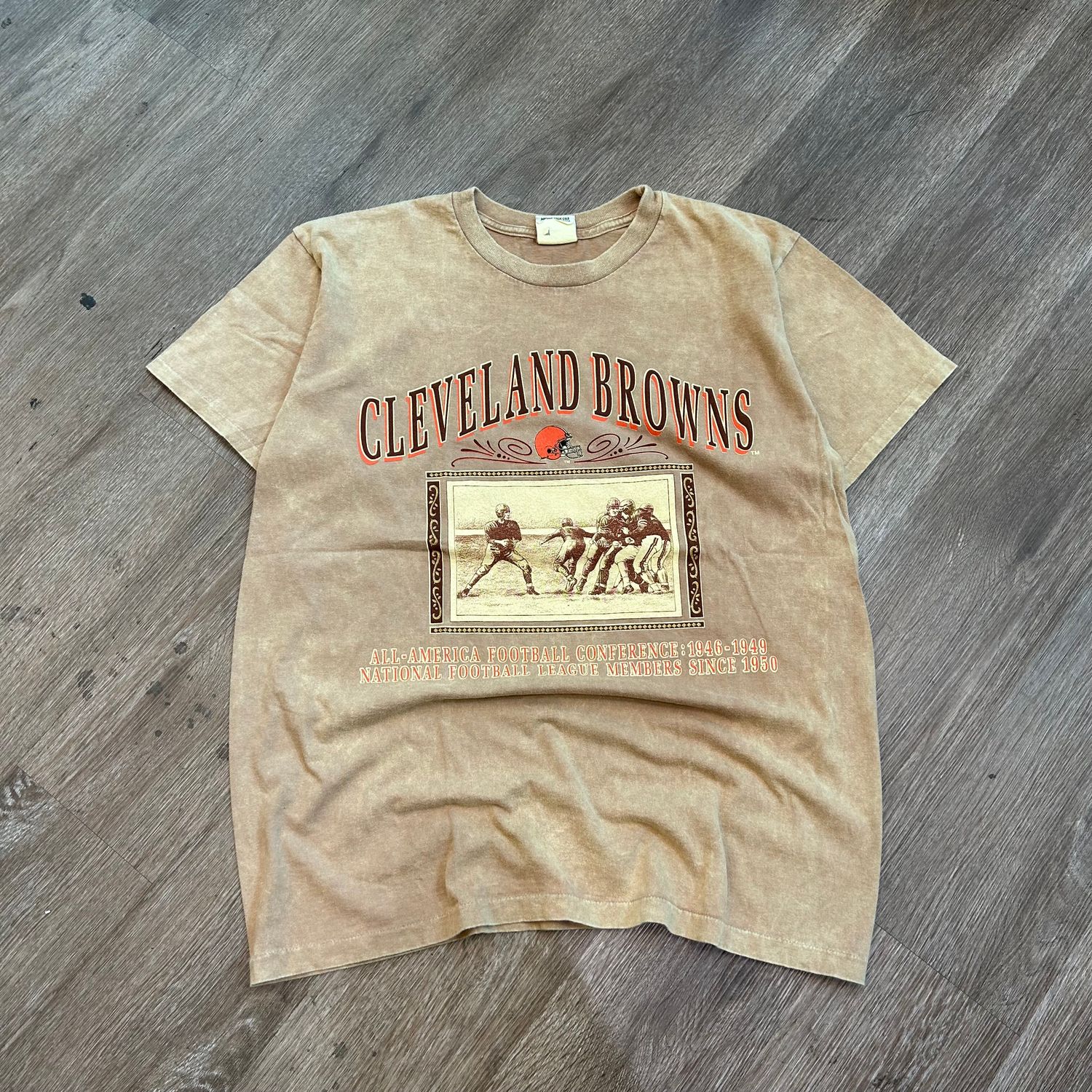 VINTAGE CLEVALND BROWNS TAN AFC TSHIRT (DH) SIZE LARGE
