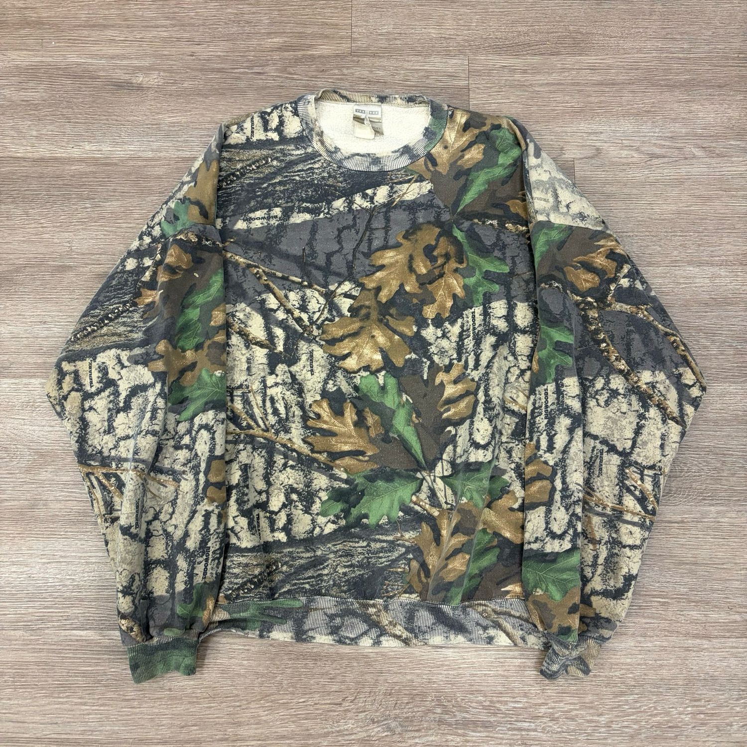 VINTAGE BIGWOODS CAMO CREWNECK SIZE 2XL