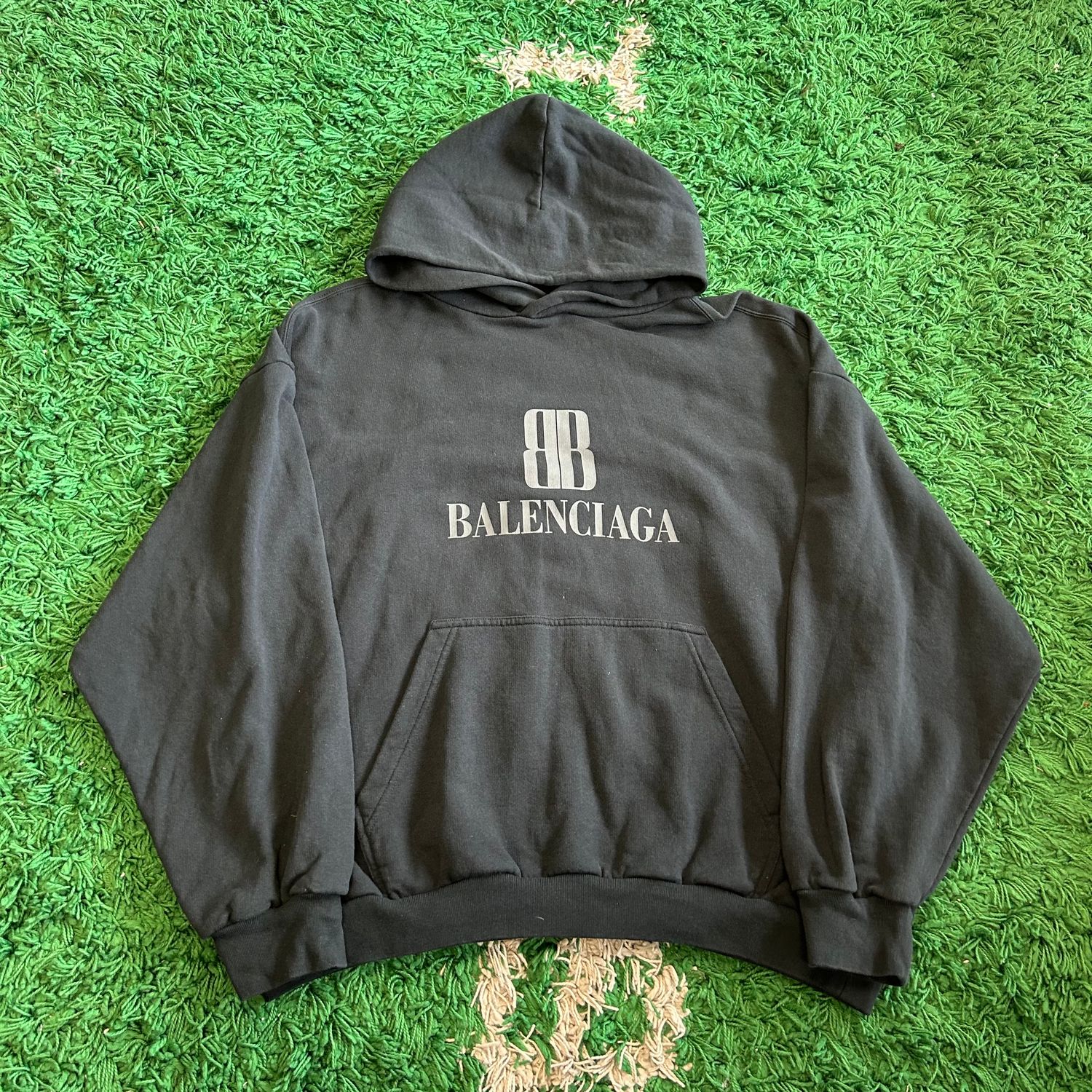 PO BALENCIAGA NANO BB HOODIE (SX) SIZE MEDIUM