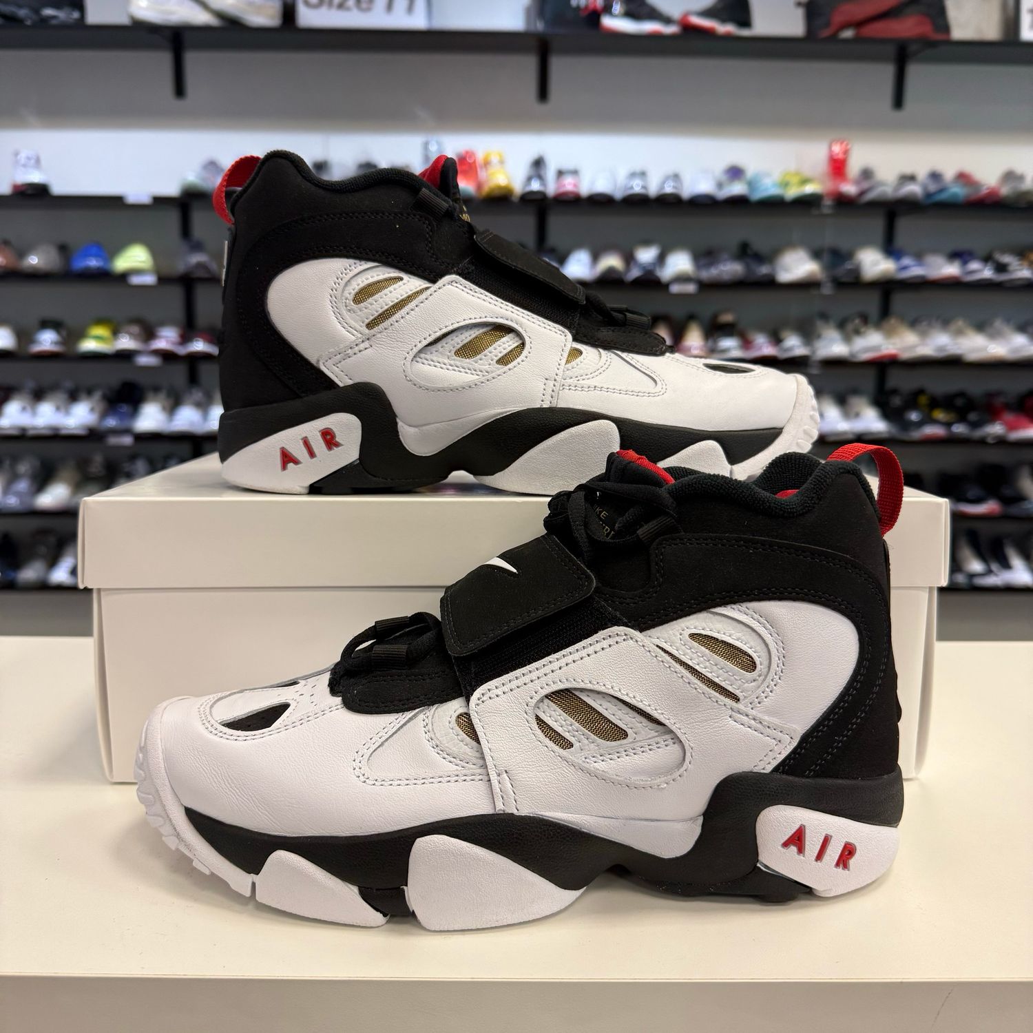 PO NB NIKE AIR DIAMOND TURF 2 SIZE 8.5
