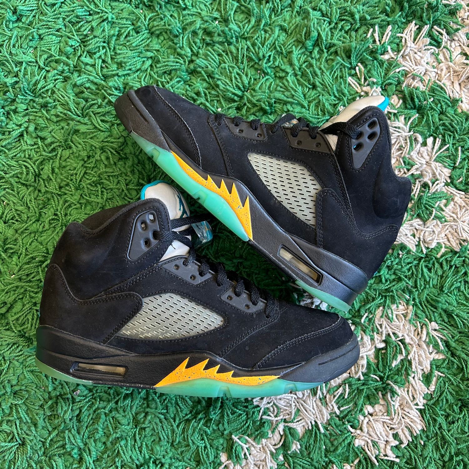 PO NB AIR JORDAN 5 AQUA (SX) SIZE 8.5