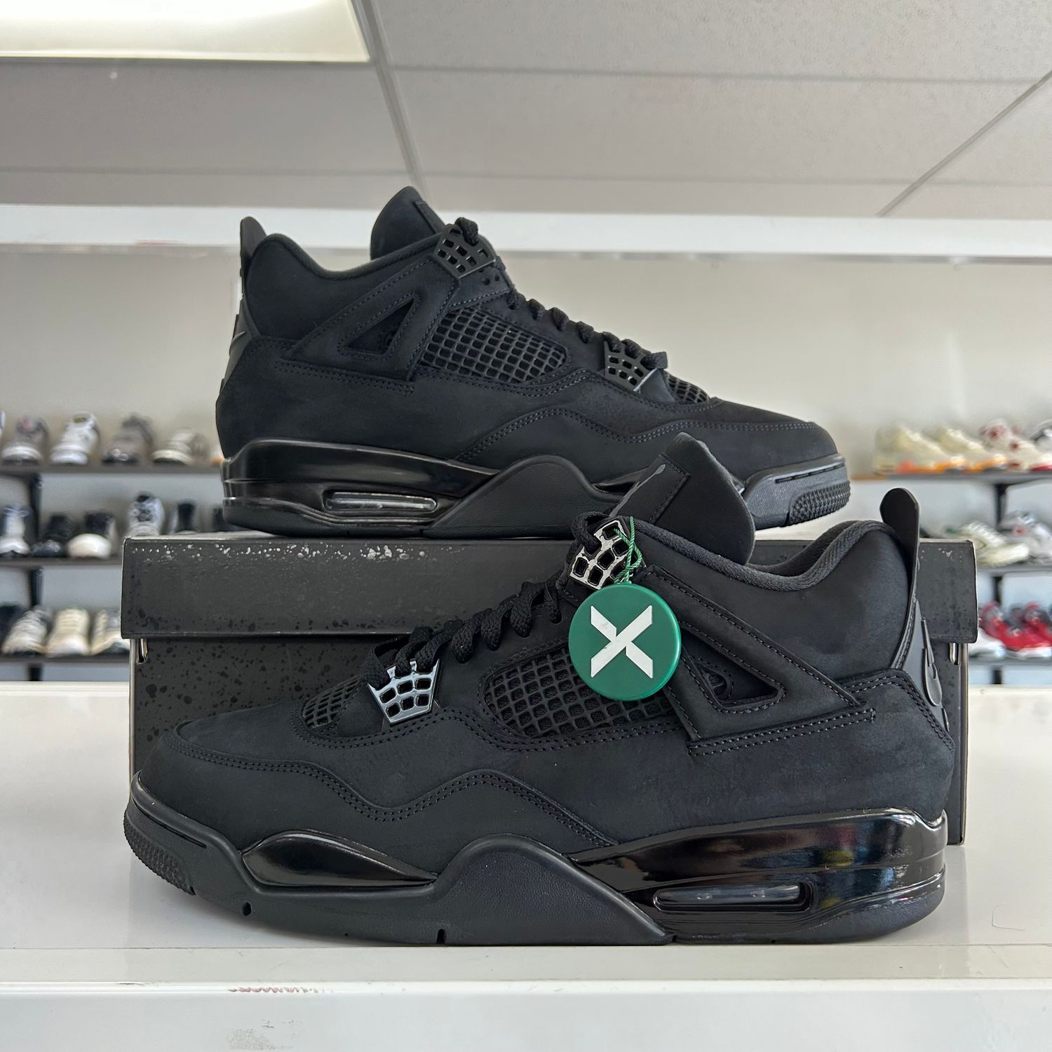 PO3 AIR JORDAN 4 RETRO BLACK CAT (2025) (SX) SIZE 12