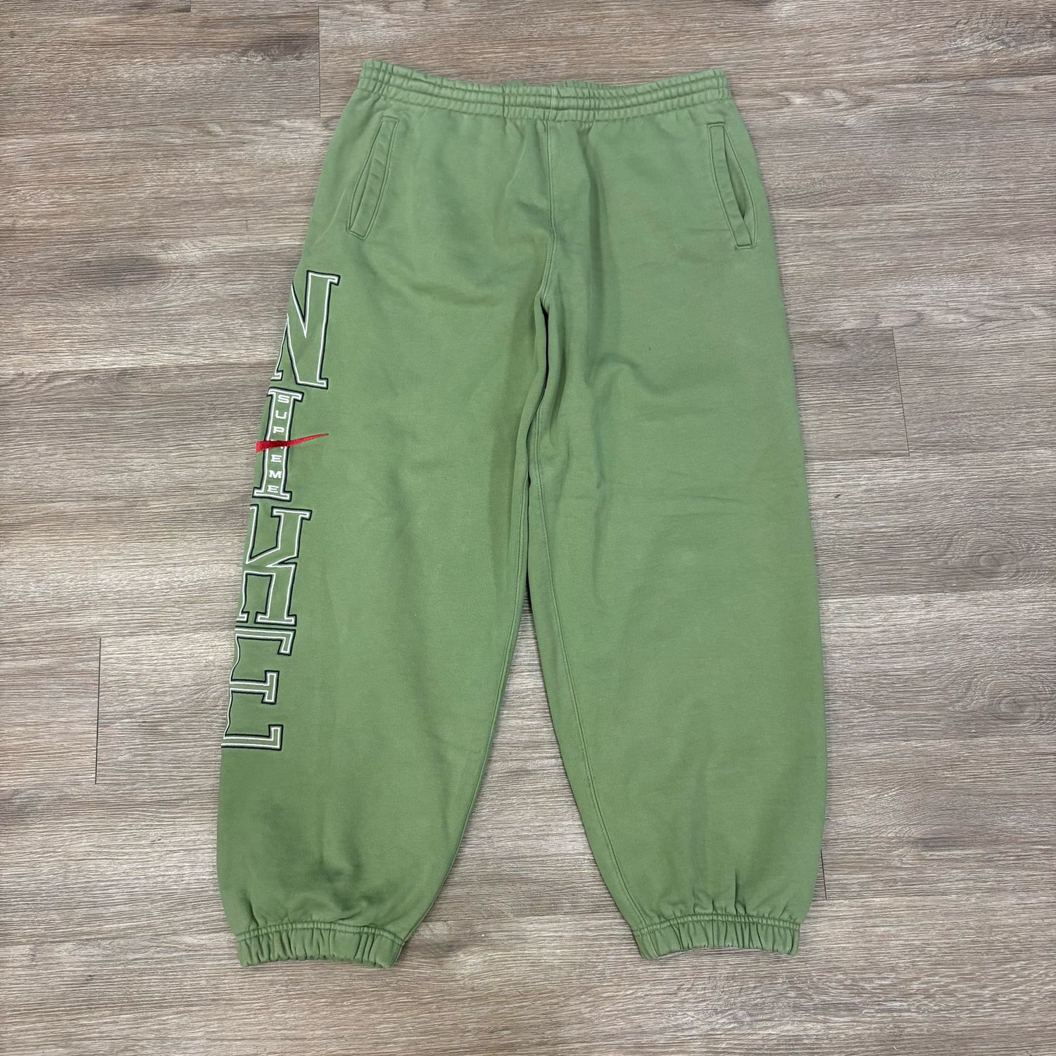 PO SUPREME NIKE SWEATPANTS OLIVE SIZE XL