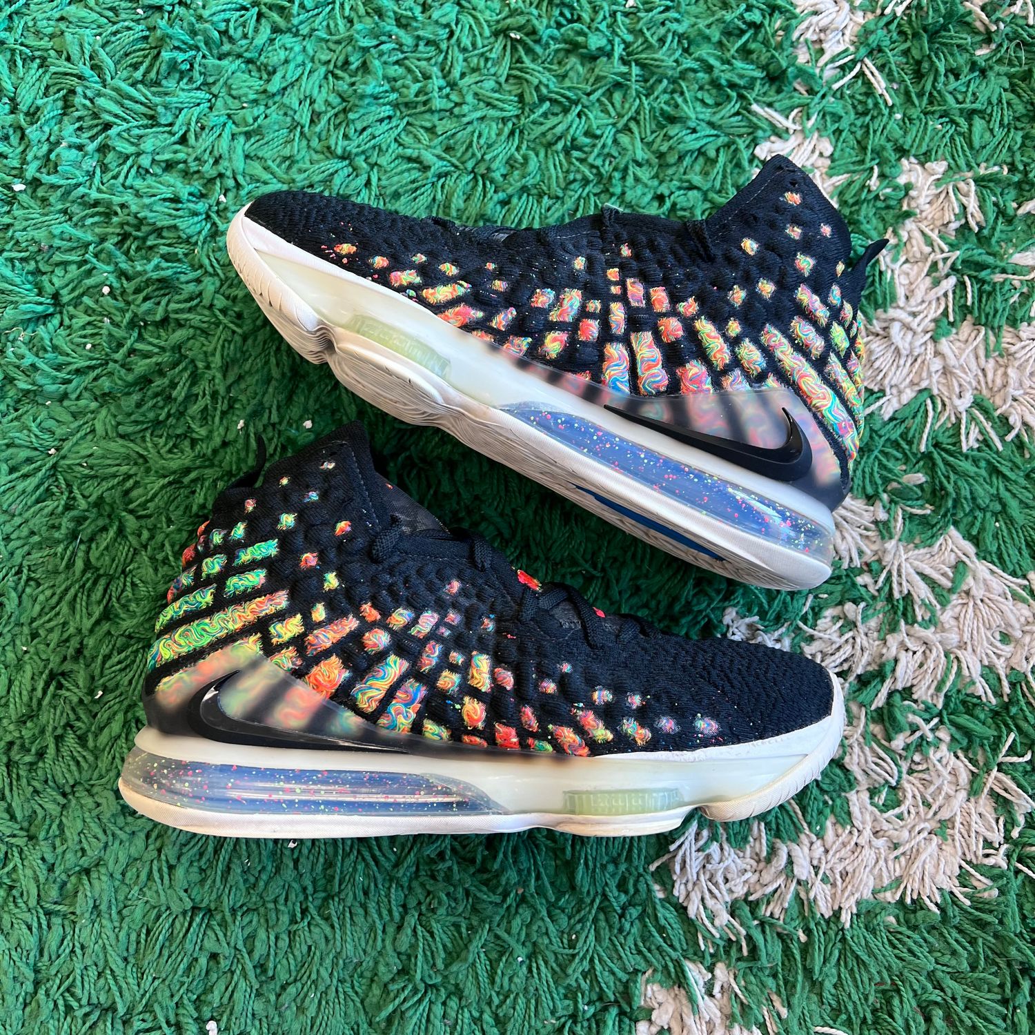 PO NB NIKE LEBRON 17 JAMES GANG (SX) SIZE 10