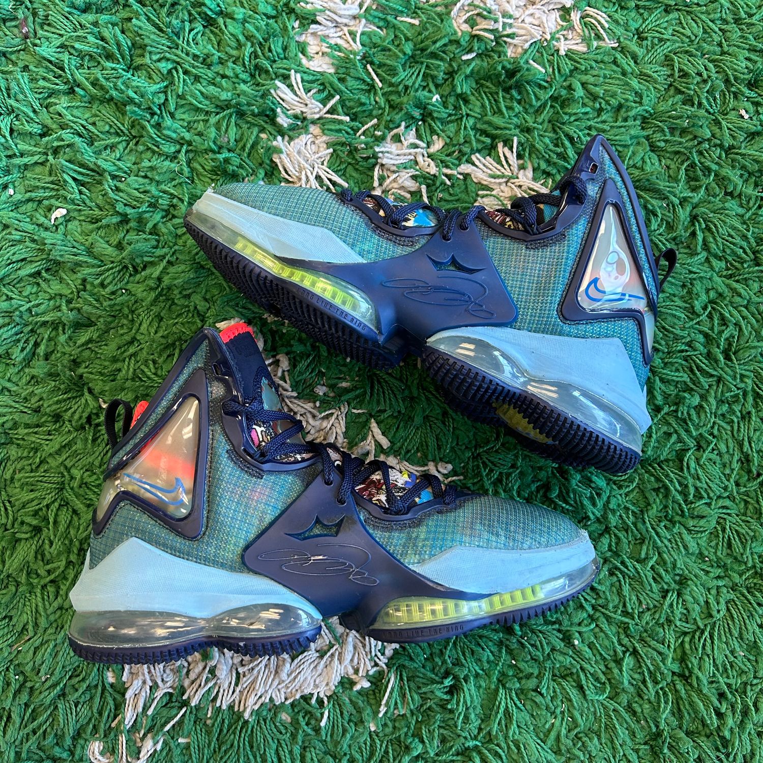 PO NB NIKE LEBRON 19 FAST FOOD DUTCH BLUE (SX) SIZE 8