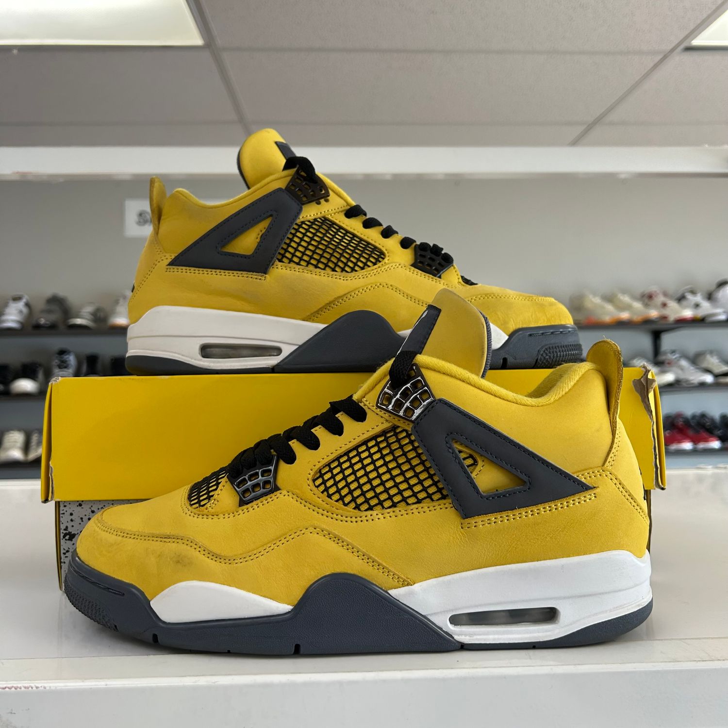 PO5 JORDAN 4 RETRO LIGHTNING (2021) (SX) SIZE 12