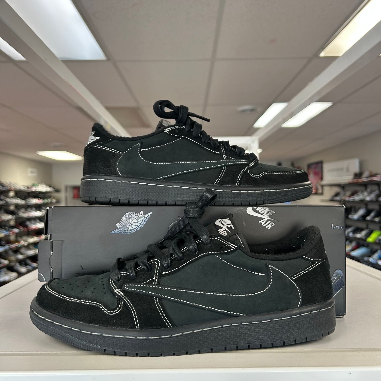 PO JORDAN 1 RETRO LOW OG SP TRAVIS SCOTT BLACK PHANTOM (SX) SIZE 9