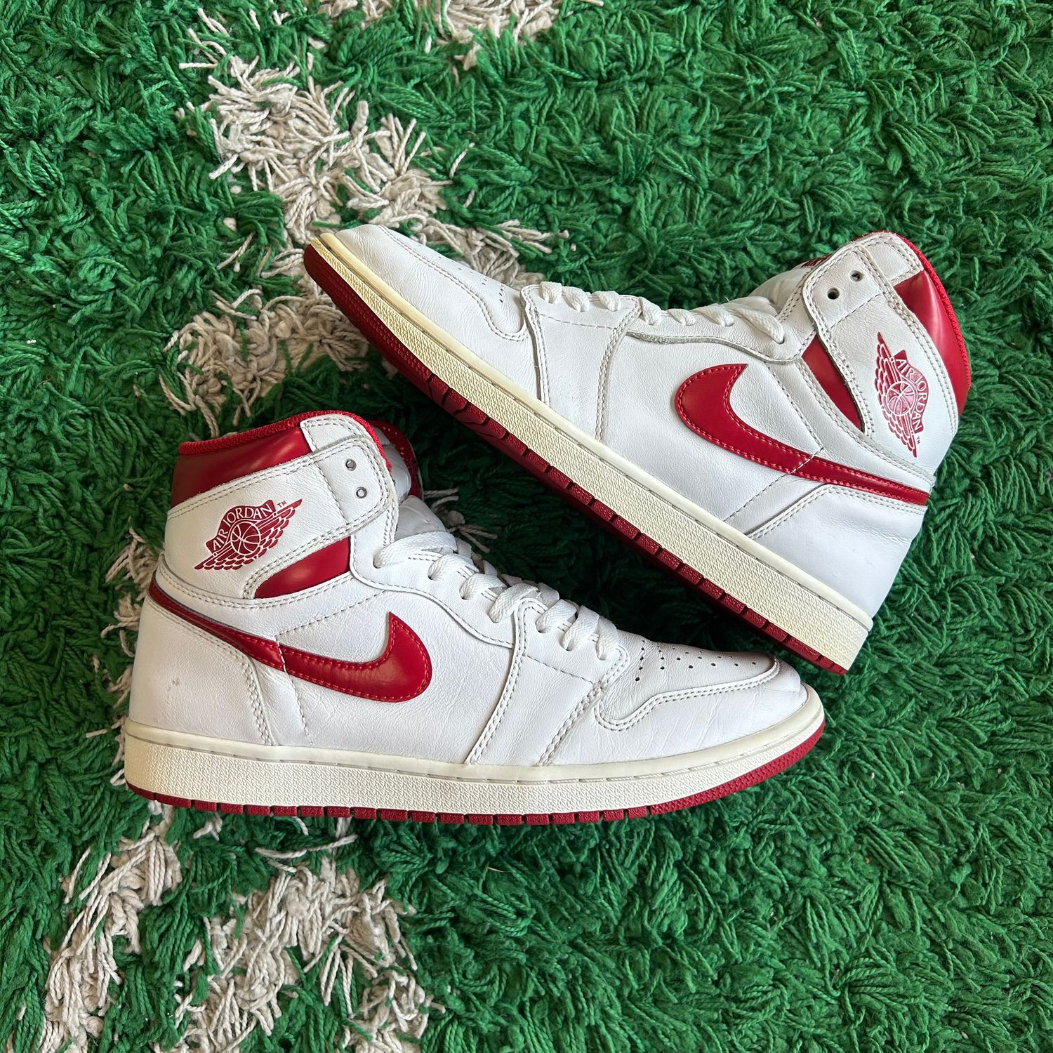 PO NB JORDAN 1 RETRO METALLIC RED (2017) (SX) SIZE 10.5