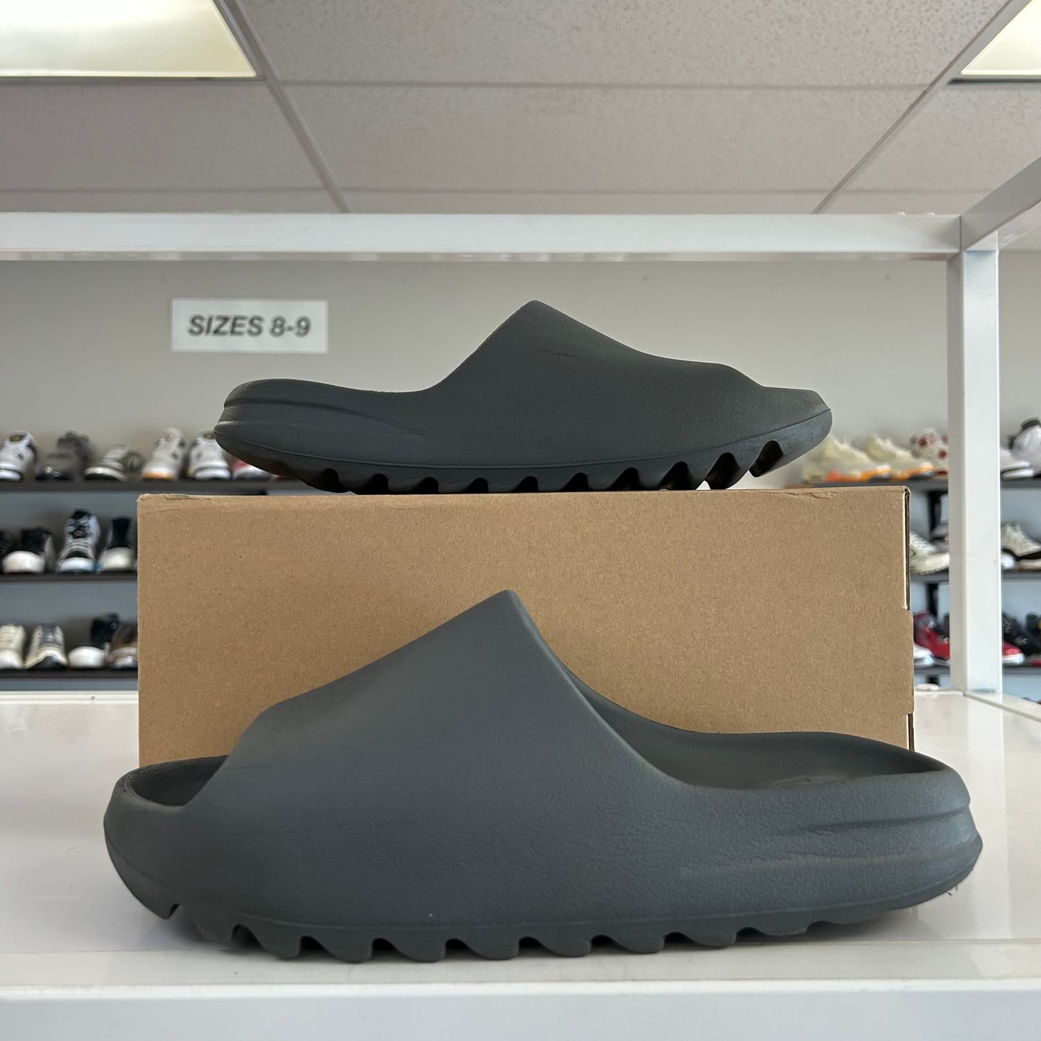 PO ADIDAS YEEZY SLIDE SLATE GREY (SX) SIZE 13
