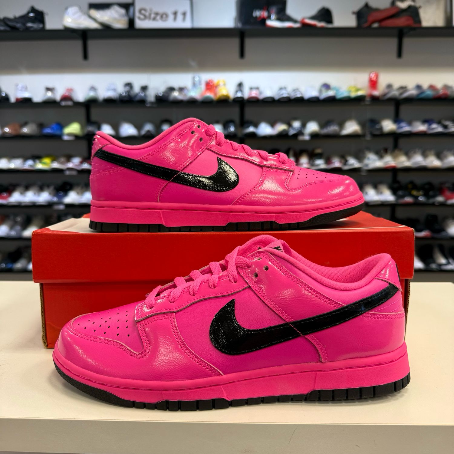 NEW NIKE DUNK LOW PINK BLAST BLACK (W)