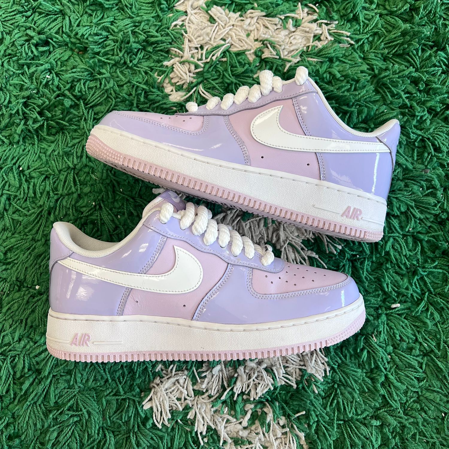 PO NB NIKE AIR FORCE 1 LOW '07 LV8 HYDRANGEAS PATENT (SX) SIZE 9